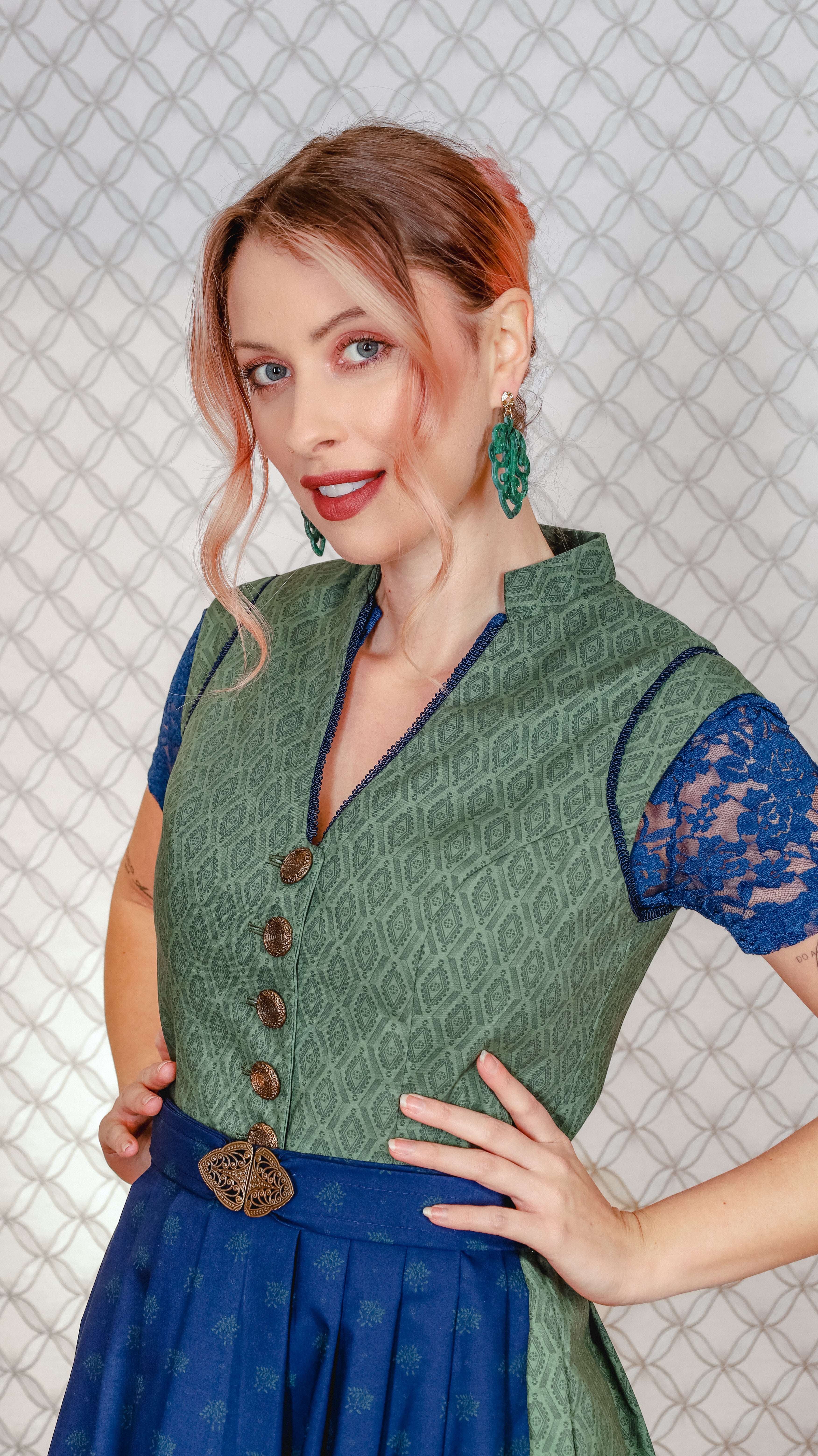 Retro Dirndl Goldstich grün/blau