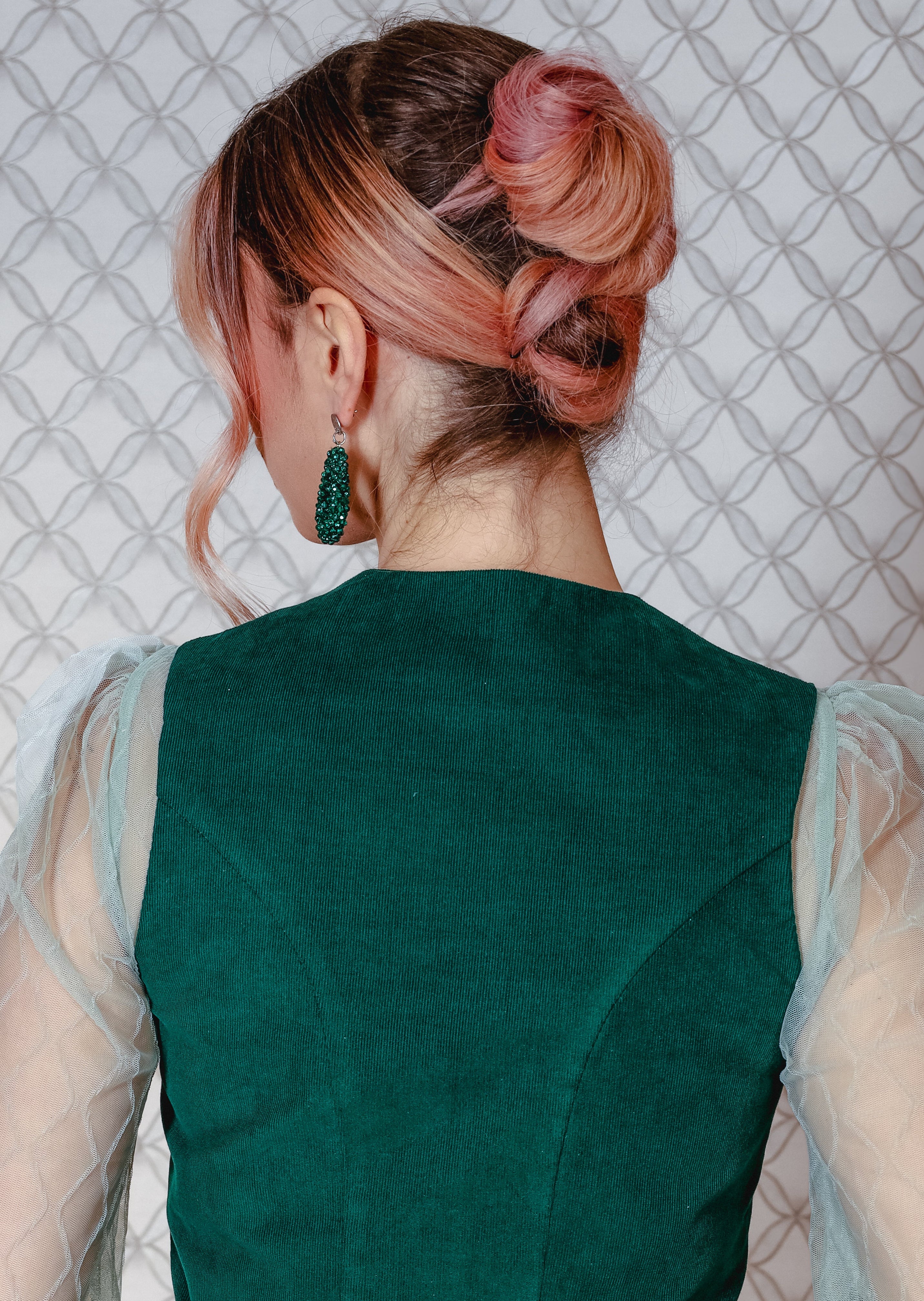 Dirndl Goldstich Cord grün 73cm