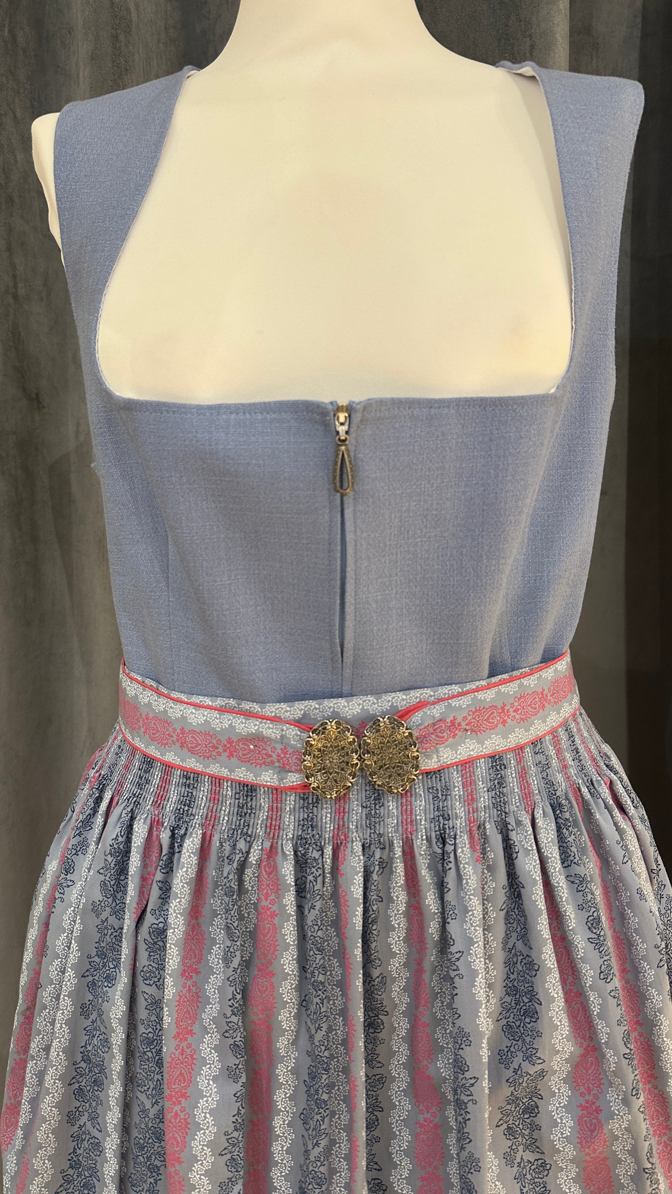Dirndl Stretch Stoiber Mathilde hellblau / beere 70cm