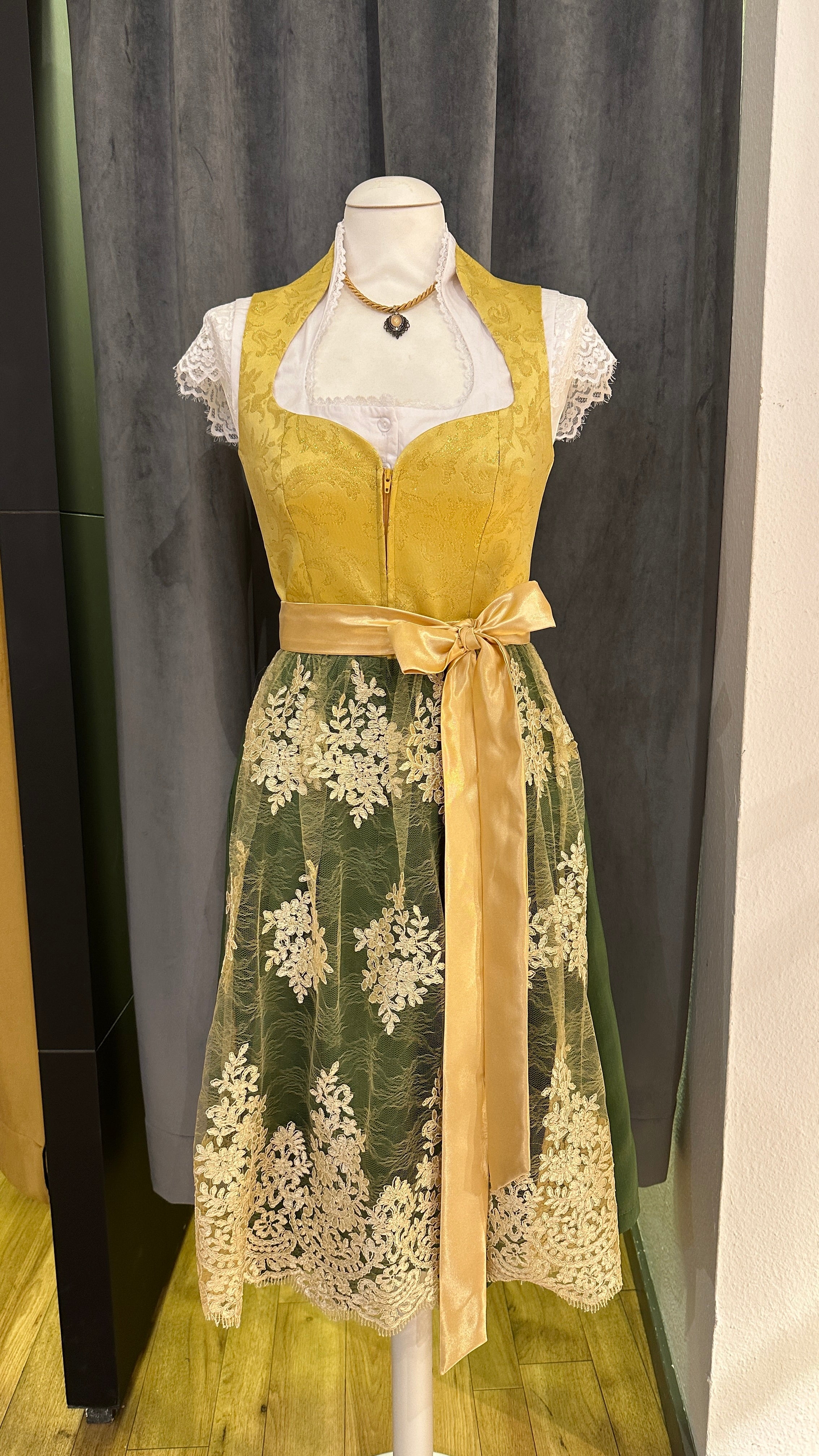 Dirndl Goldstich gelb/grün 65cm