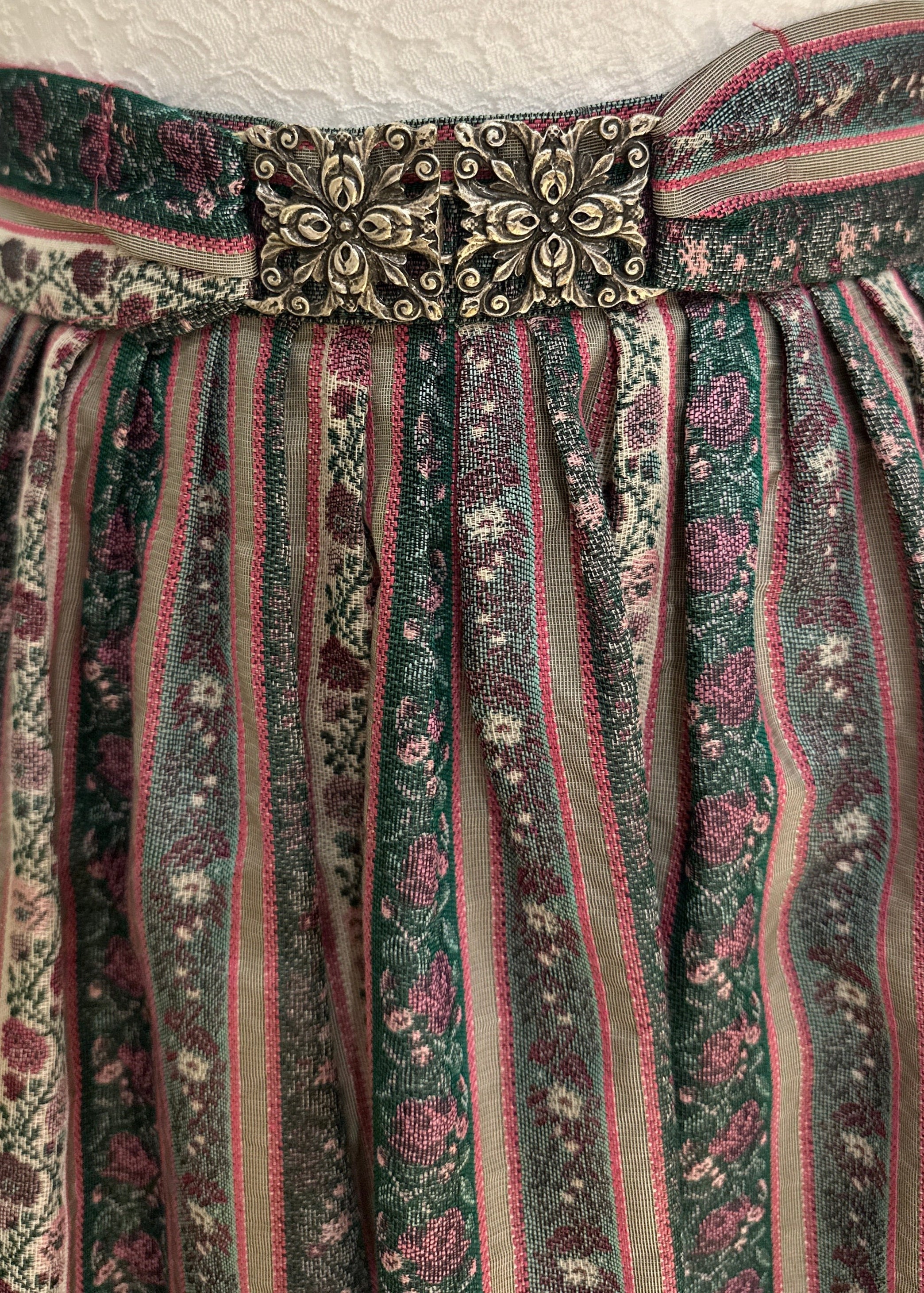 Dirndlschürze Berlin & Wolff grün/rosa 80cm