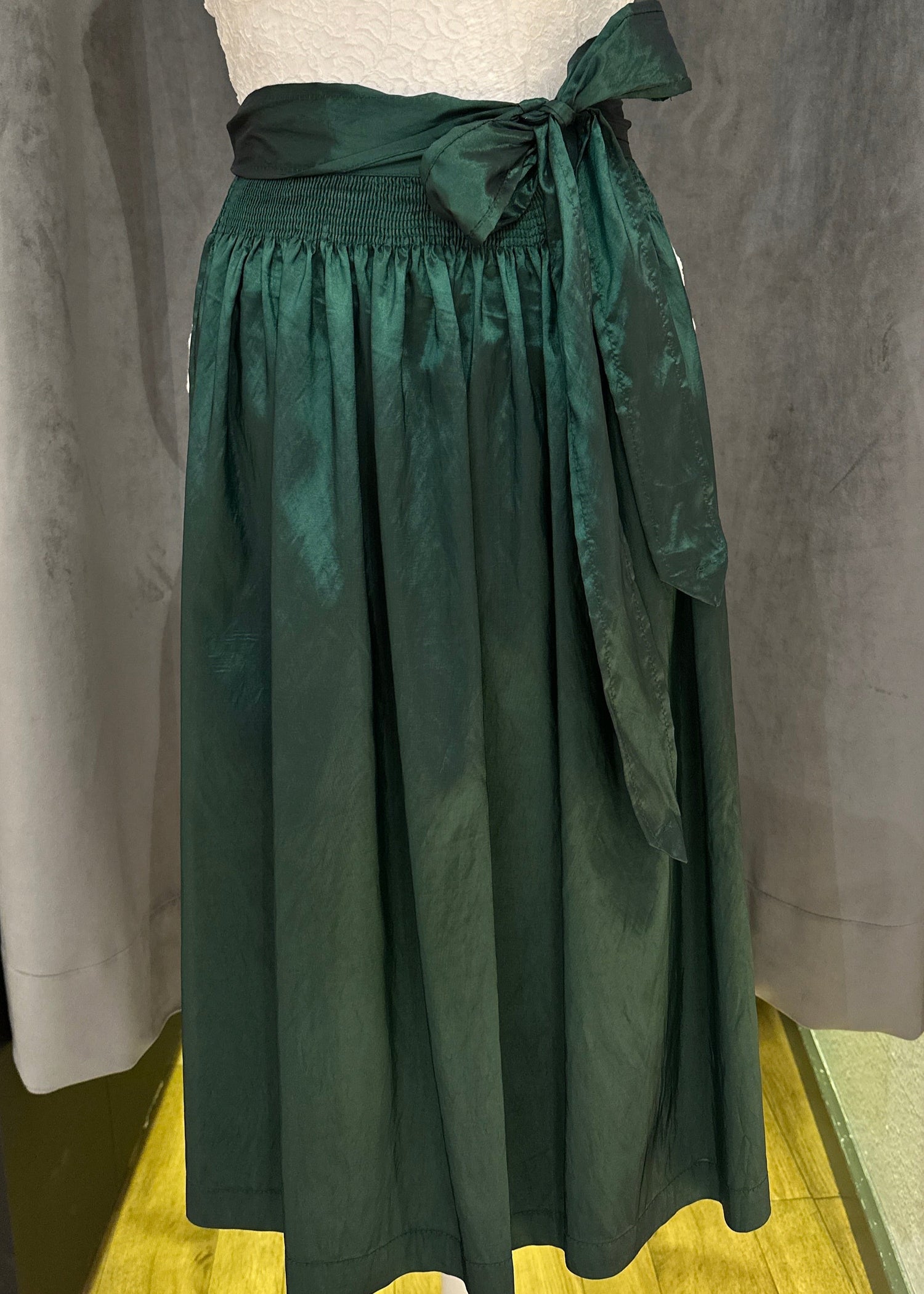 Dirndlschürze Stoiber Gesine dunkelgrün 70cm