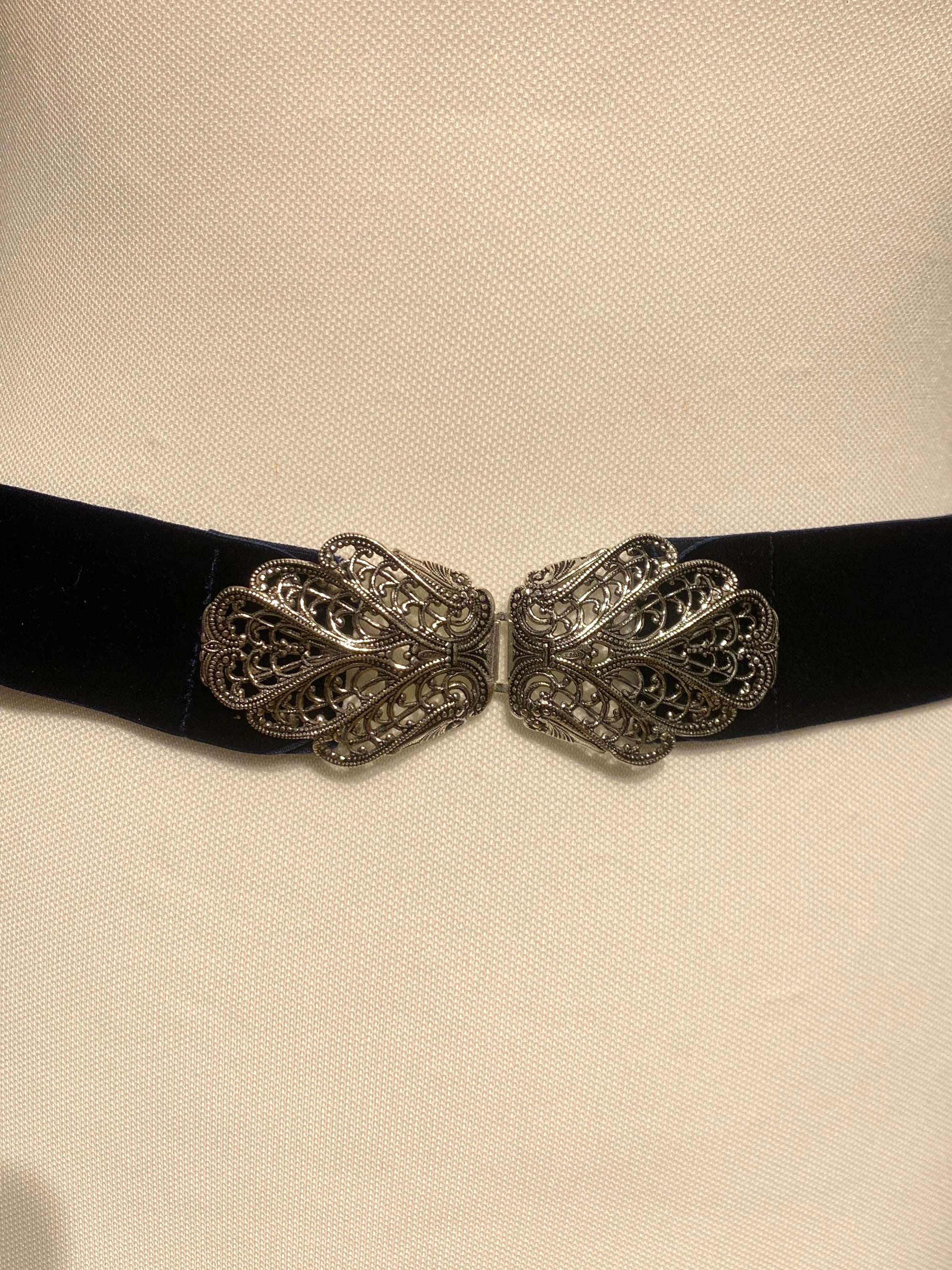 Trachtengürtel Samt Stretch Goldstich schwarz/silber