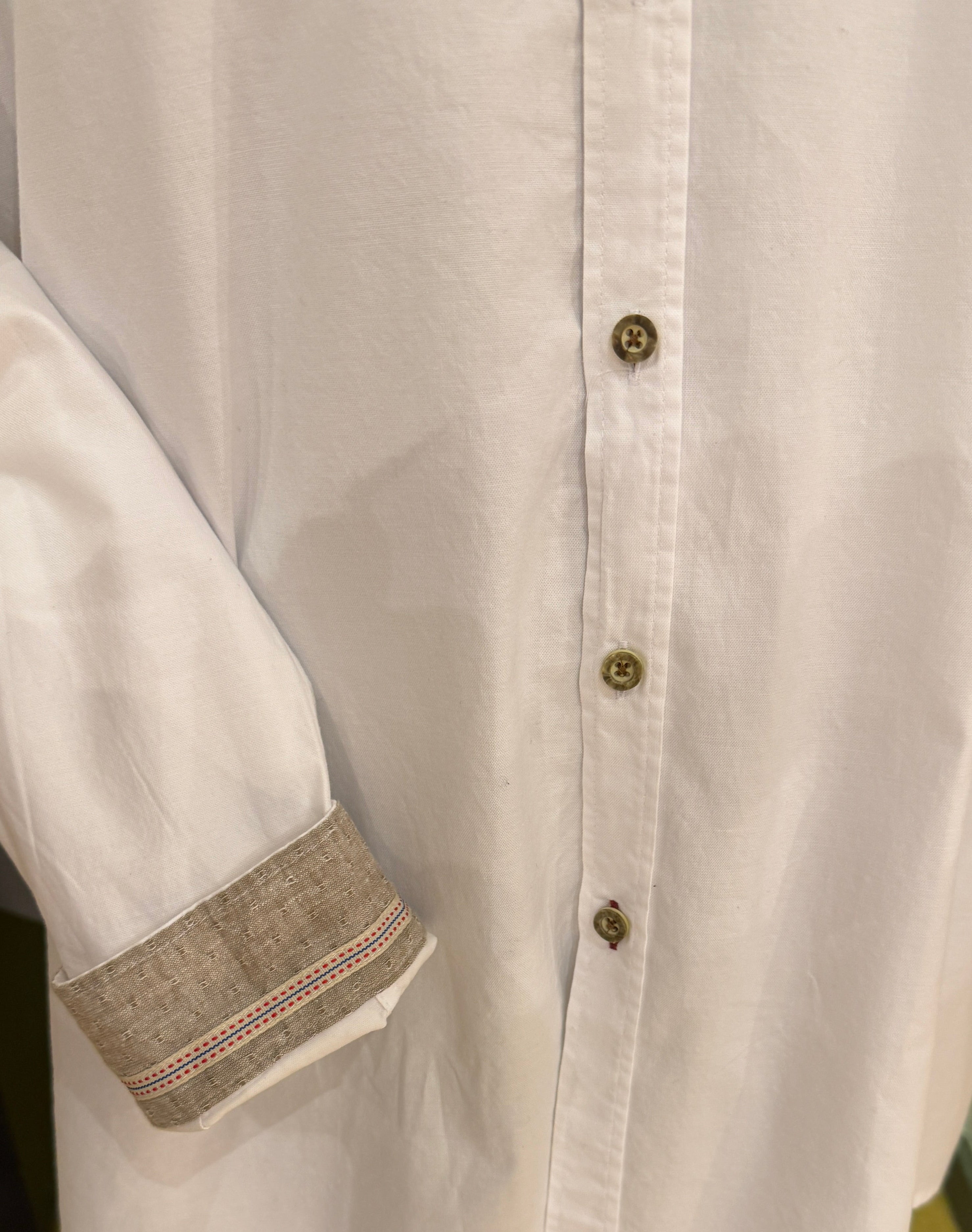 Trachtenhemd Pure Modern Fit weiß mit Kragen