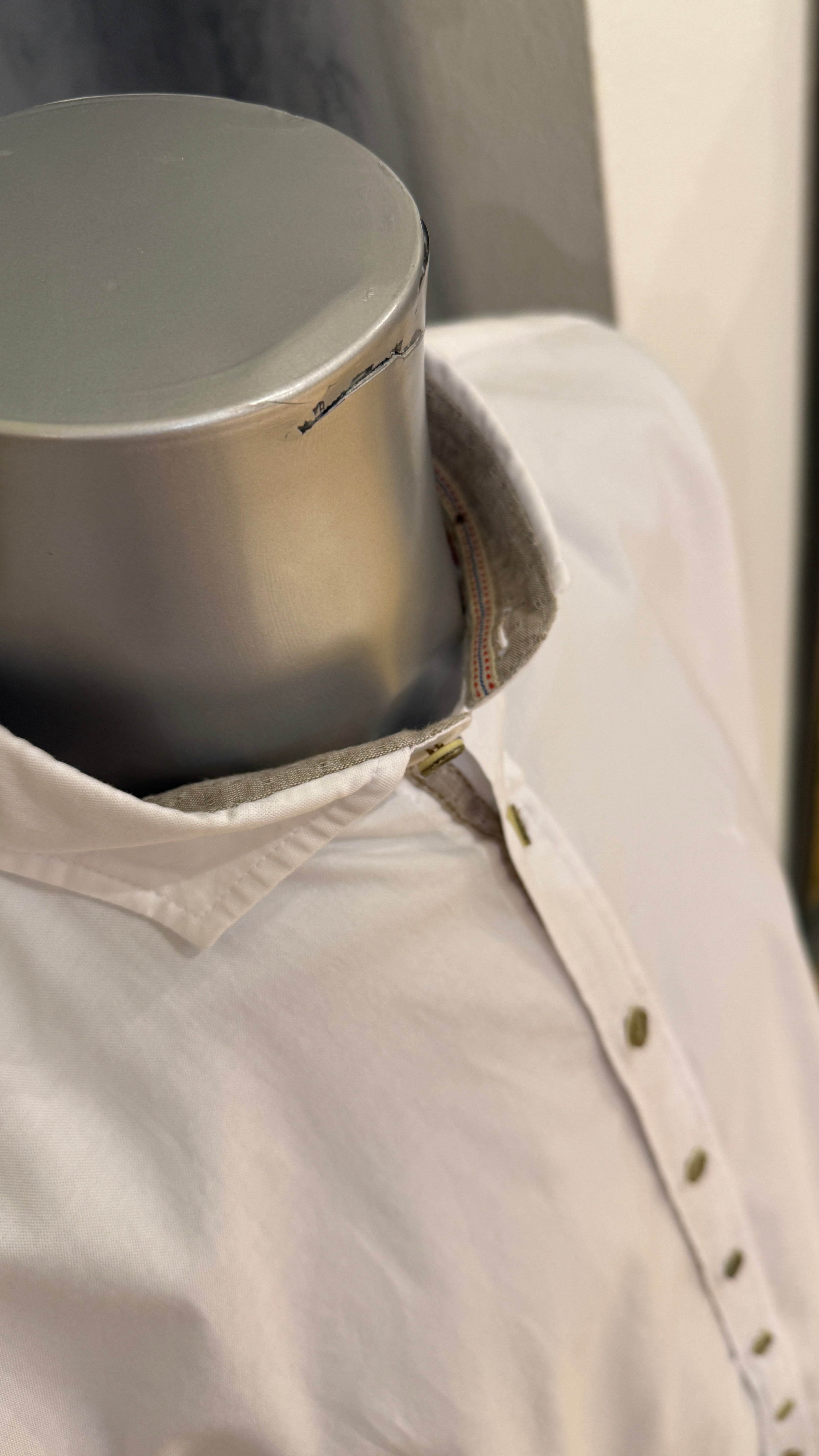 Trachtenhemd Pure Modern Fit weiß mit Kragen