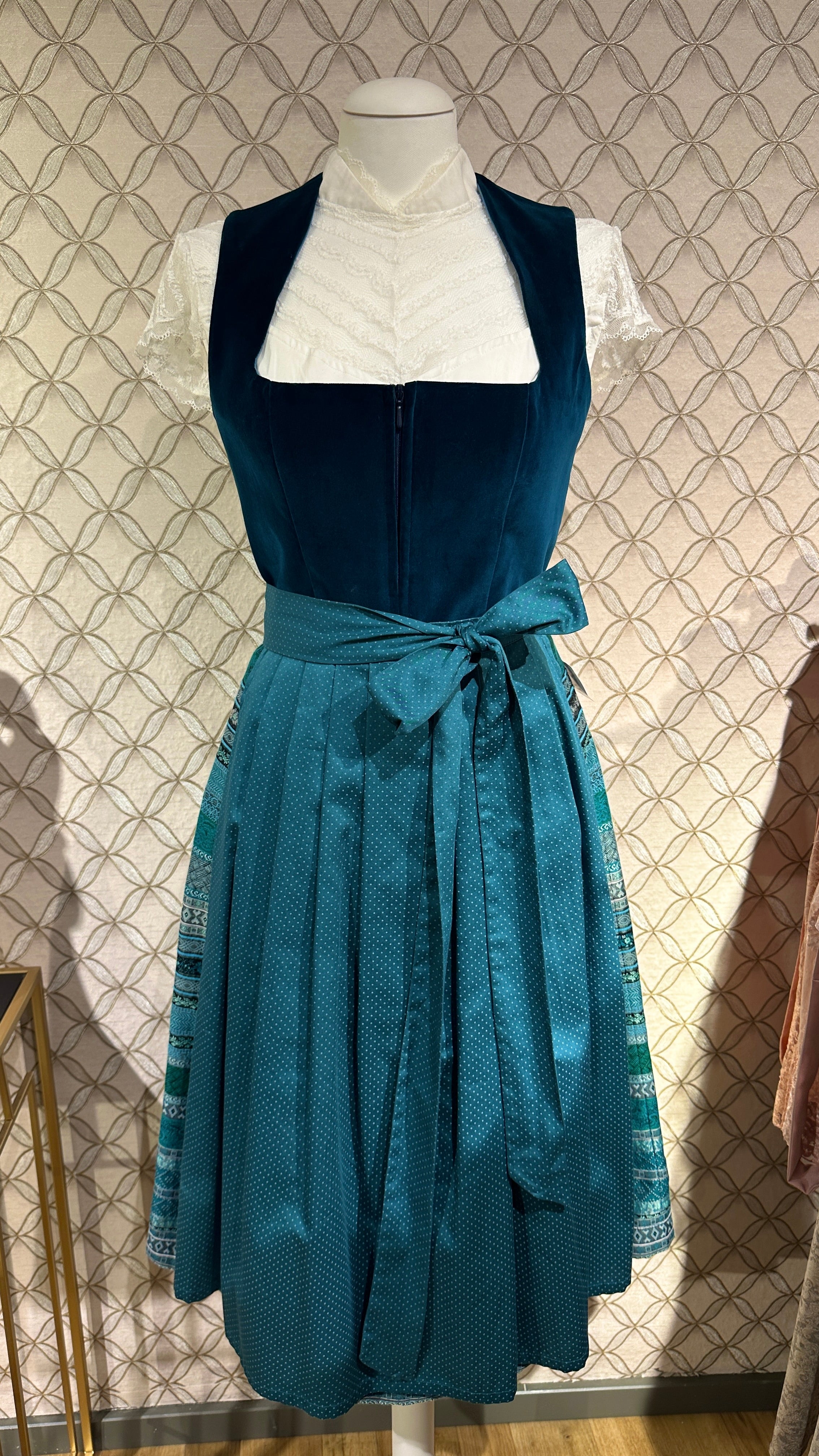 Dirndl Goldstich Samt Petrol 75cm
