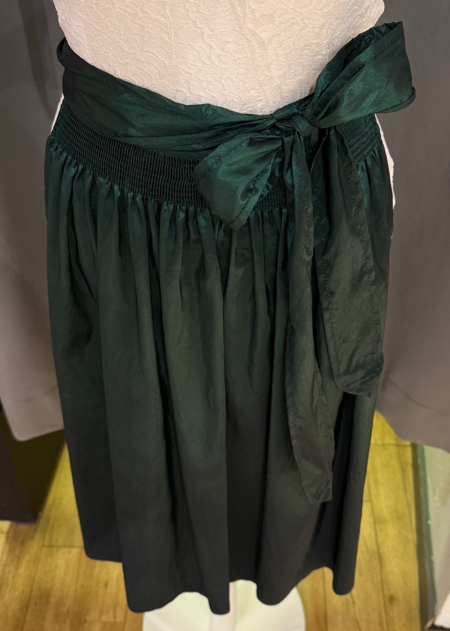 Dirndlschürze Stoiber Gesine dunkelgrün 70cm