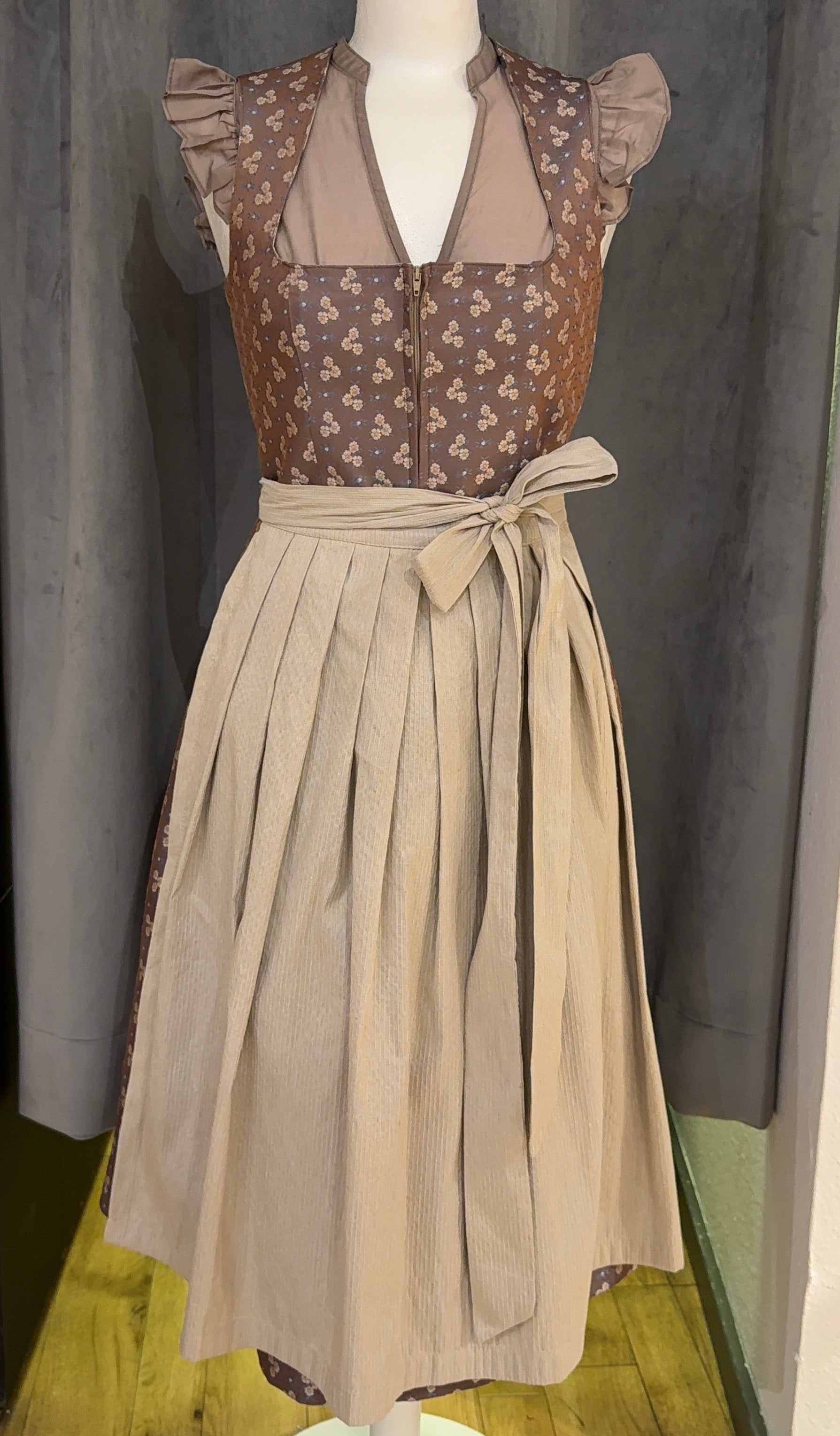 Dirndl Goldstich braun/beige Blumen 70cm