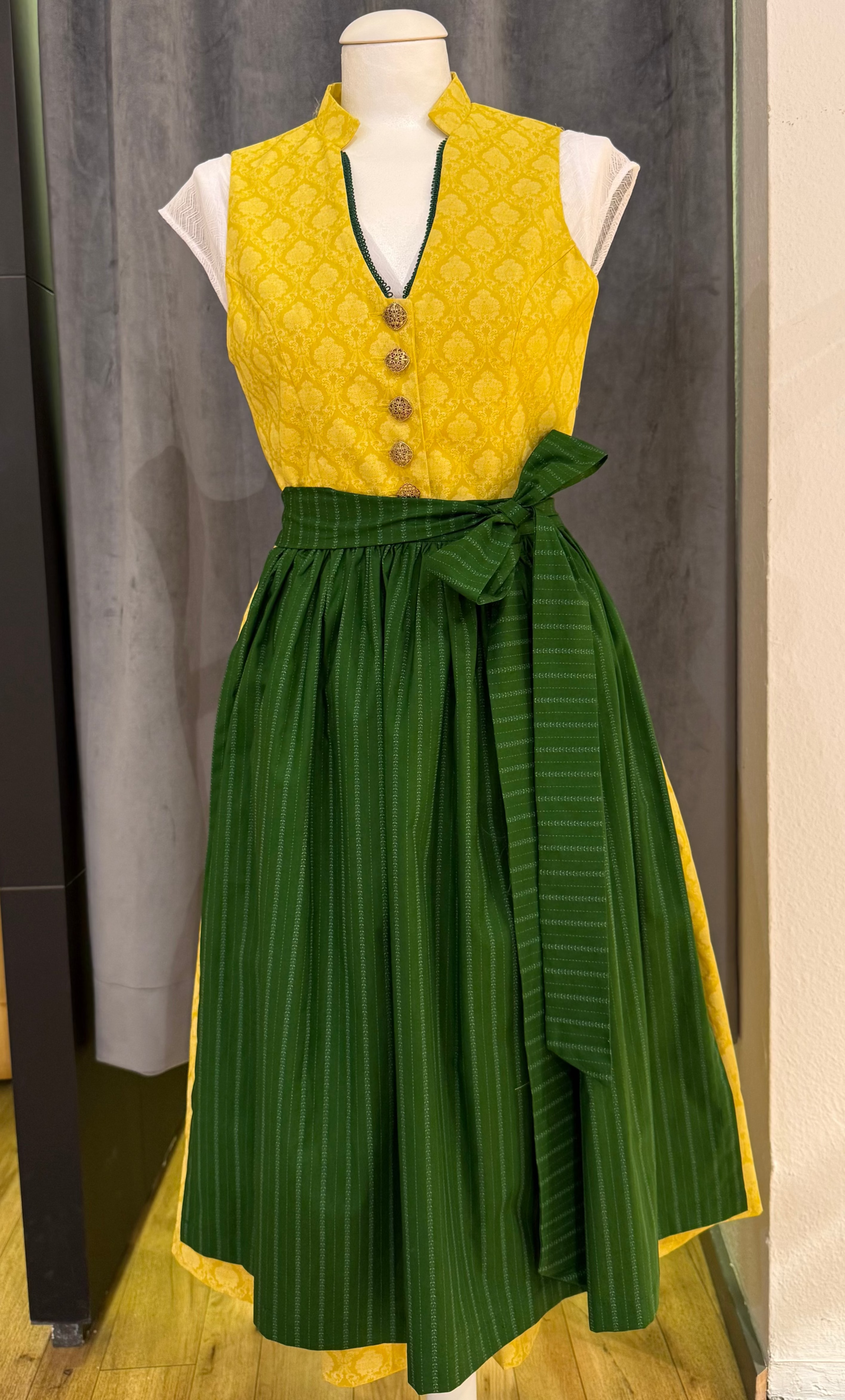 Dirndl Goldstich gelb/dunkelgrün 70cm