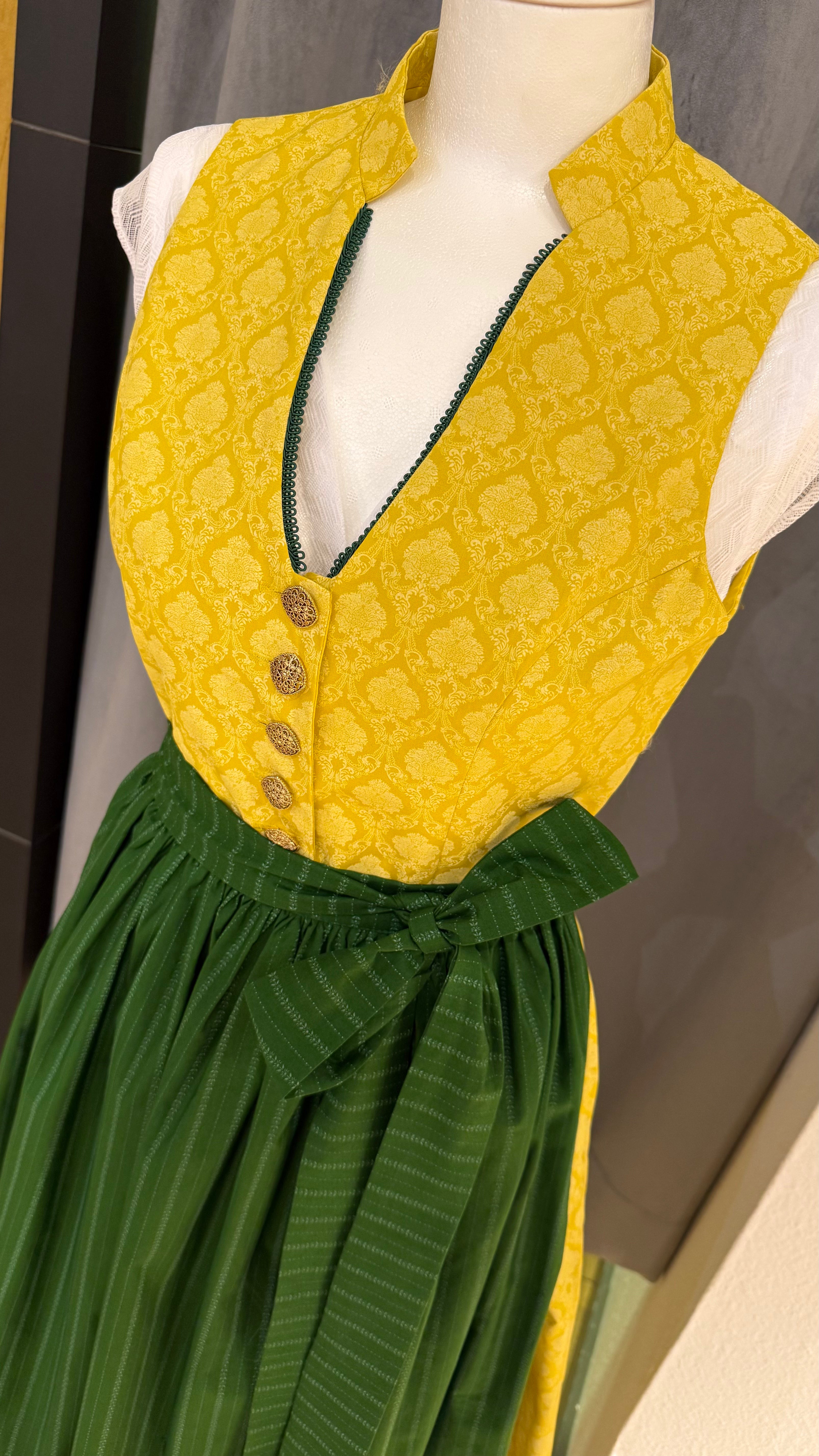 Dirndl Goldstich gelb/dunkelgrün 70cm