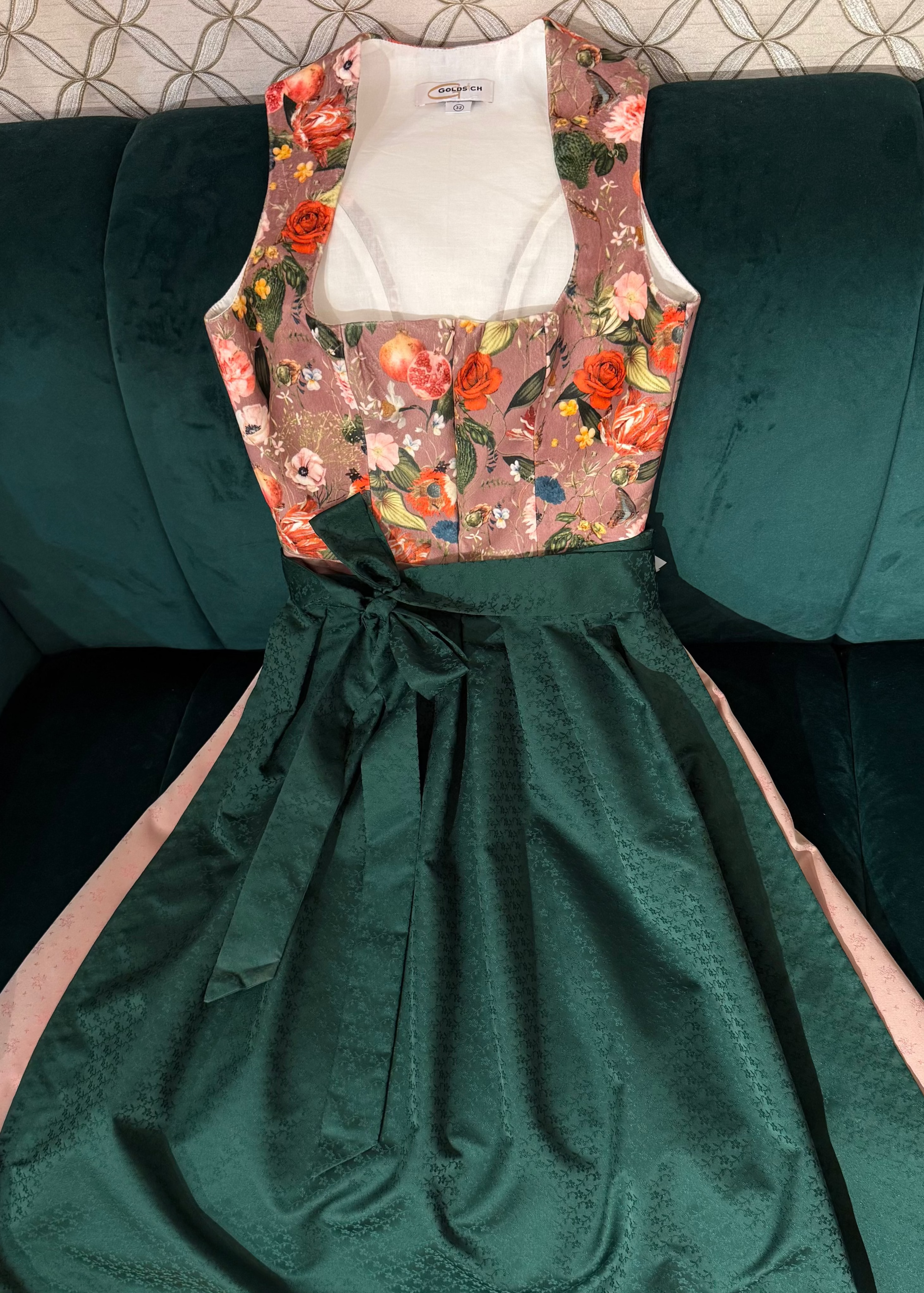 Dirndl Goldstich Samt Blumen altrosa/rose 70cm