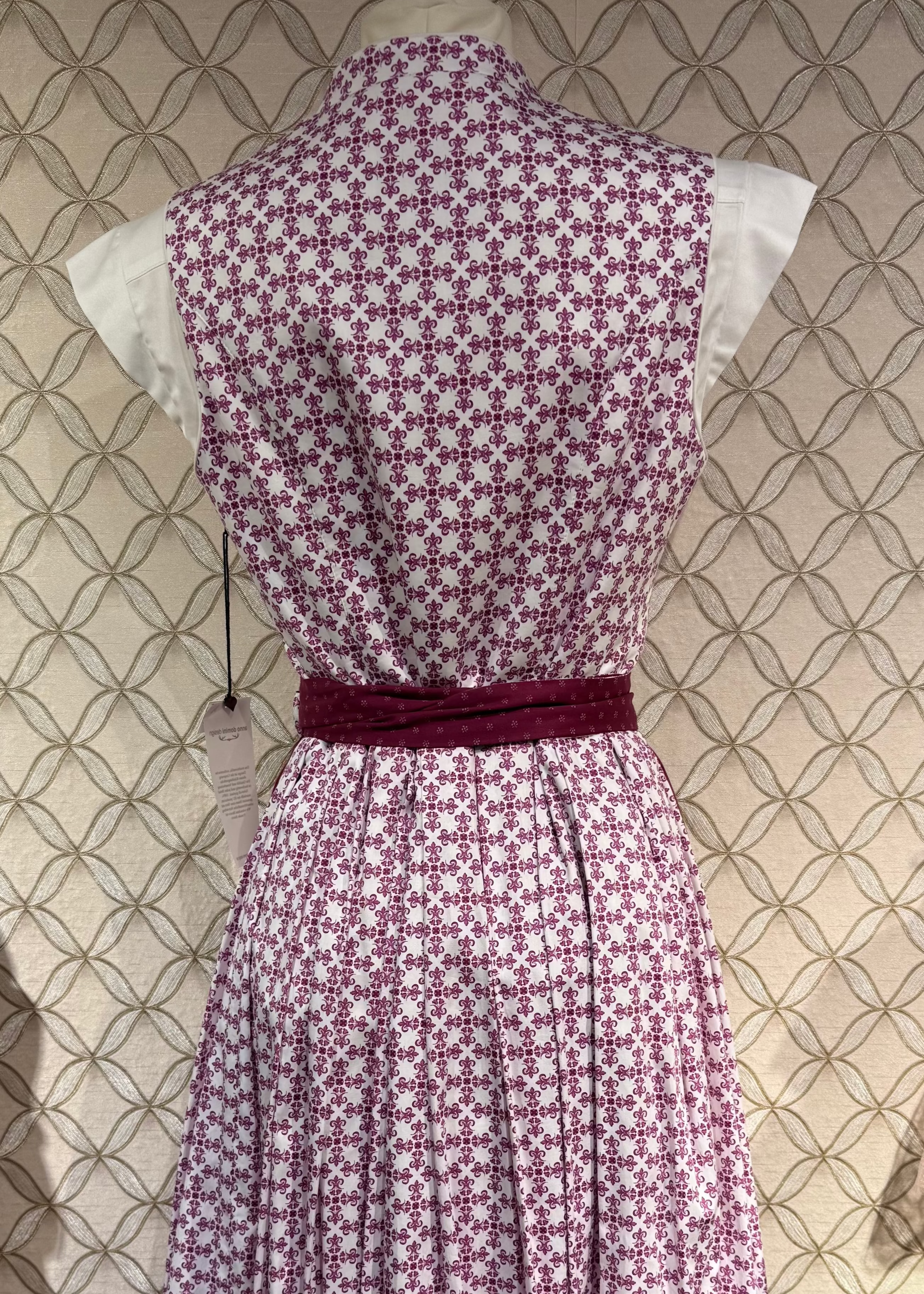 Dirndl Anno Domini Design Elle beere 80cm