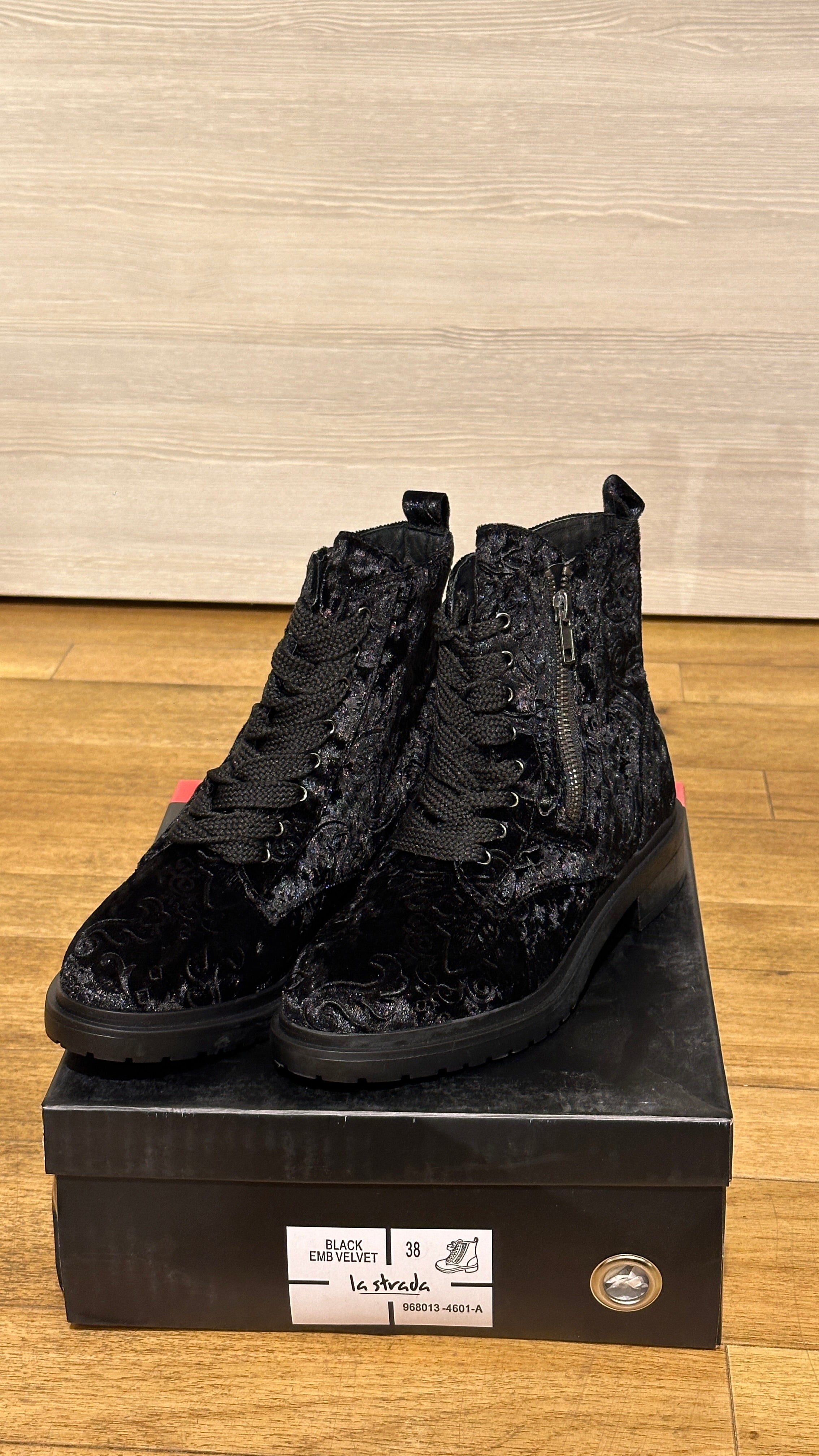 Boots La Strada schwarz Samt gemustert