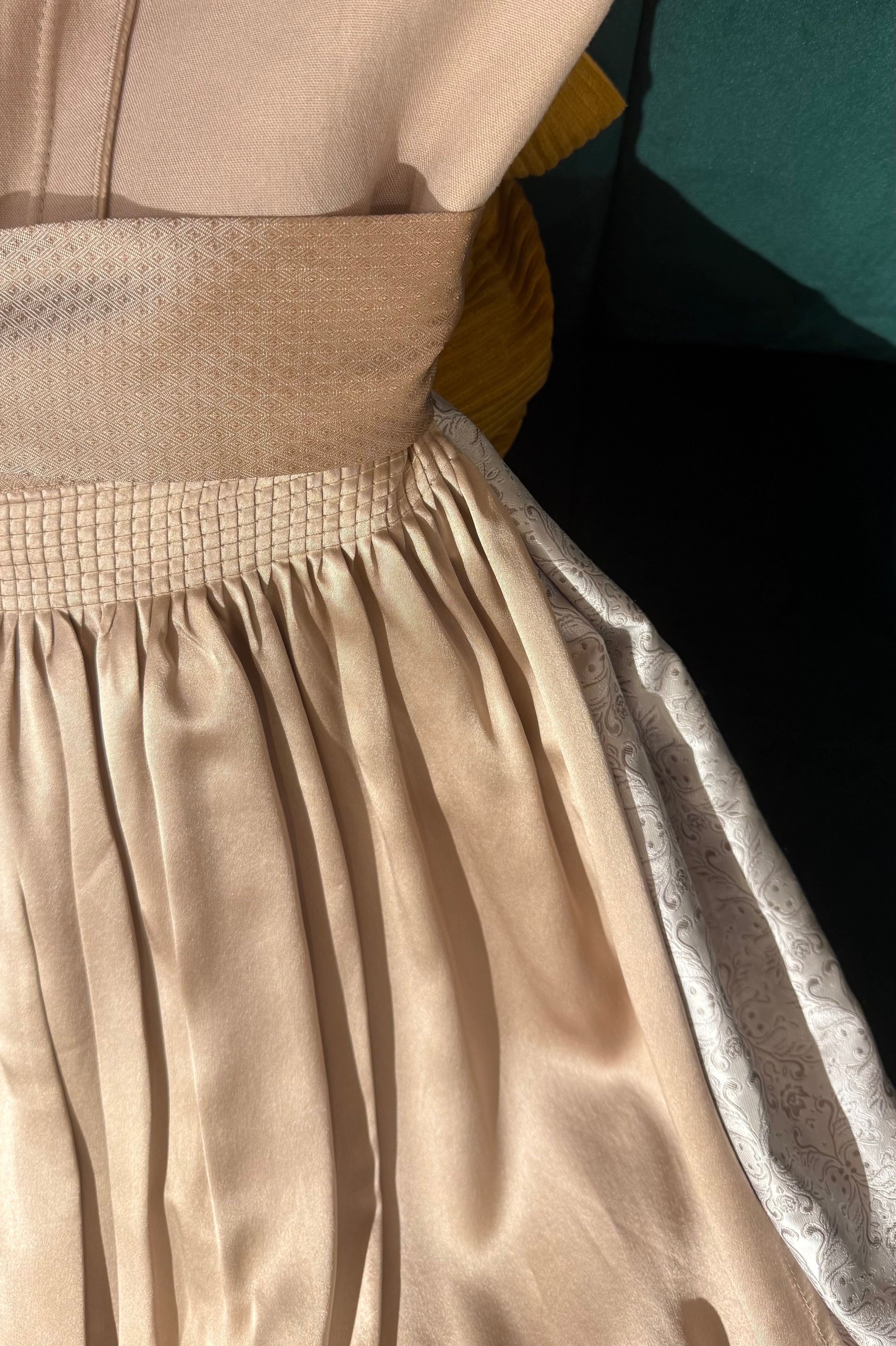 Dirndl Krüger Collection beige 60cm