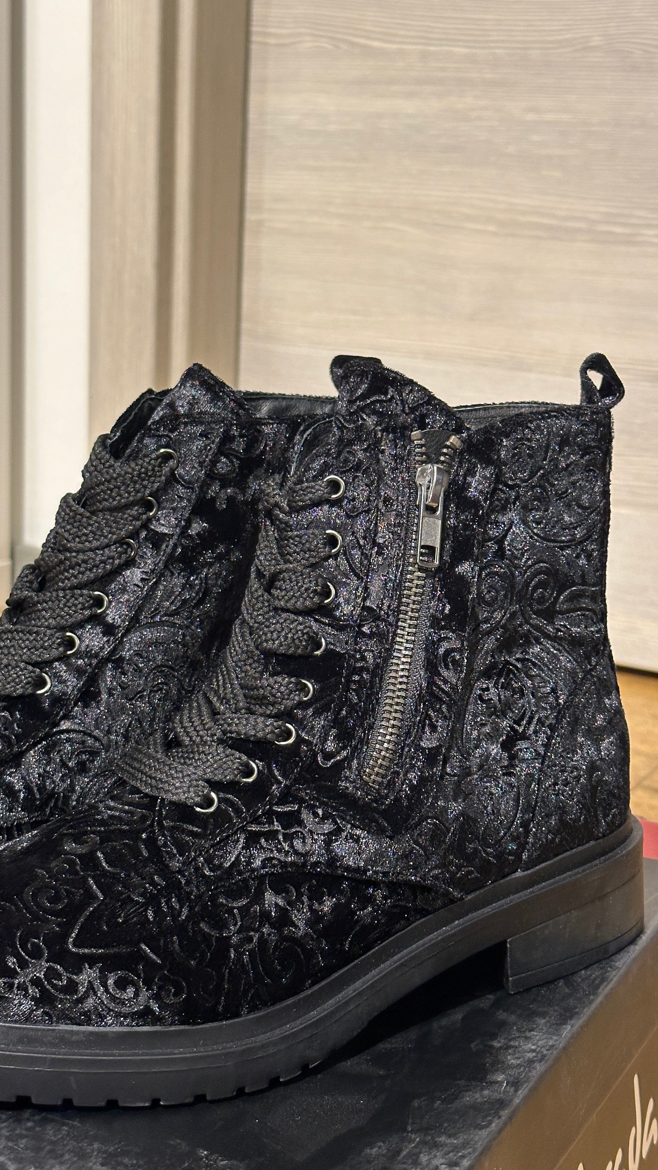 Boots La Strada schwarz Samt gemustert
