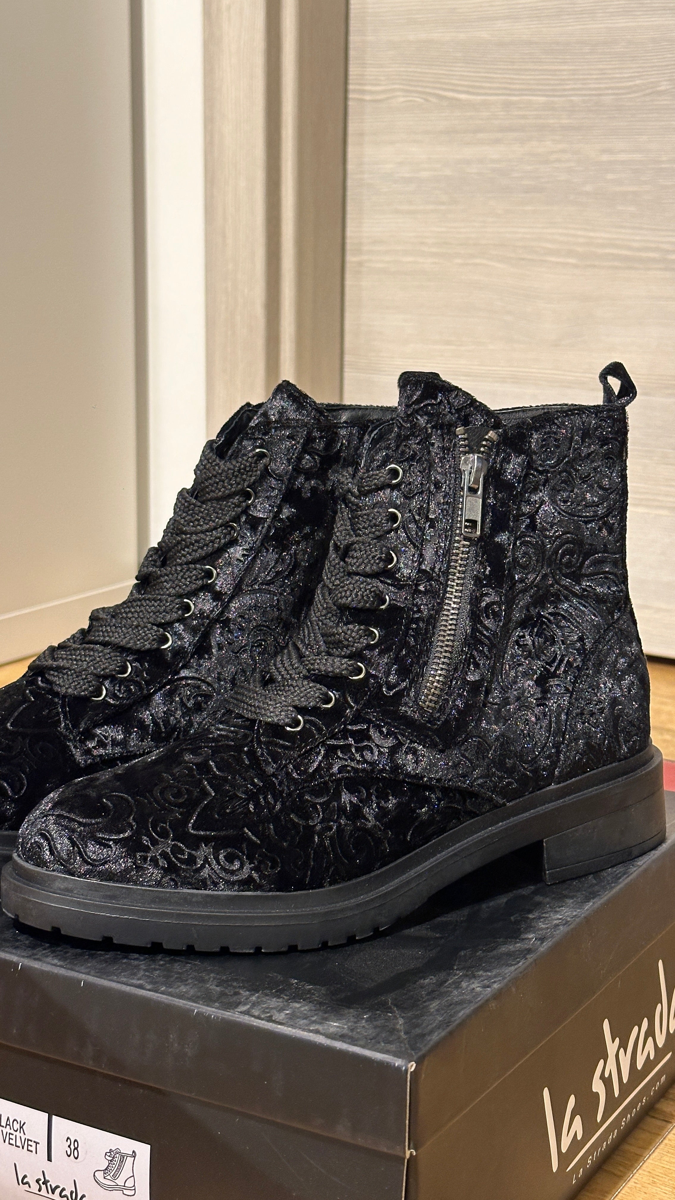 Boots La Strada schwarz Samt gemustert