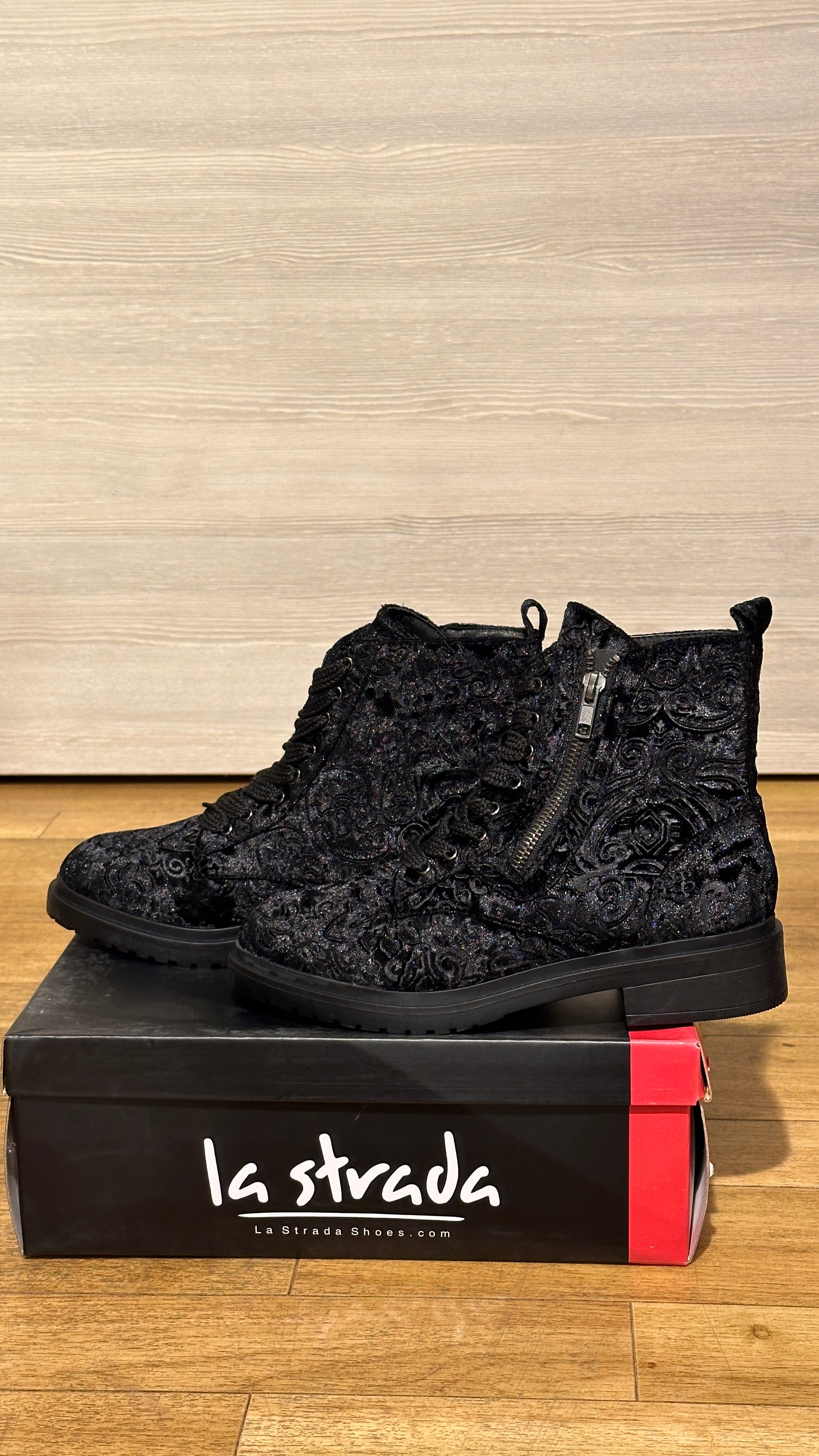 Boots La Strada schwarz Samt gemustert