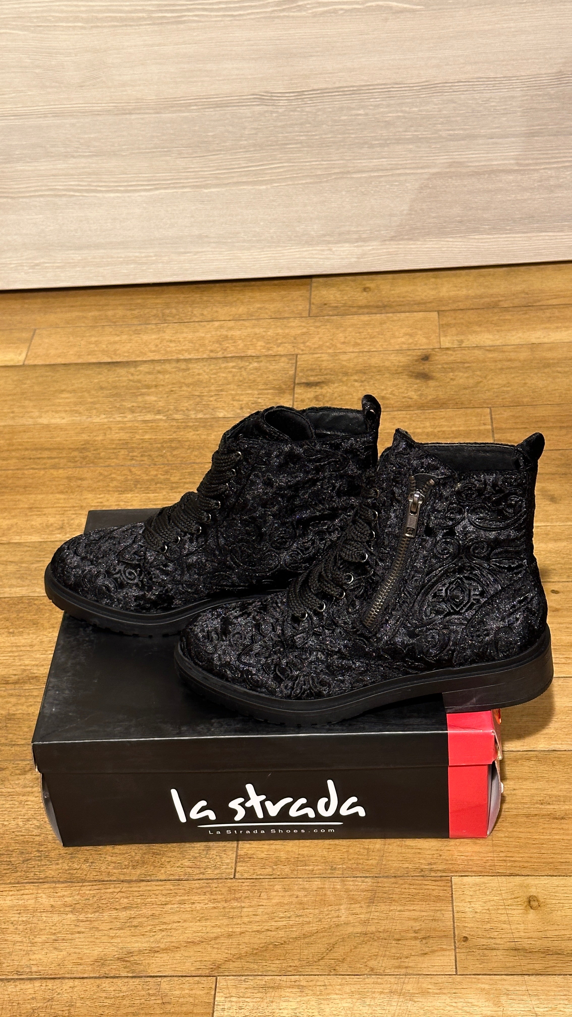 Boots La Strada schwarz Samt gemustert
