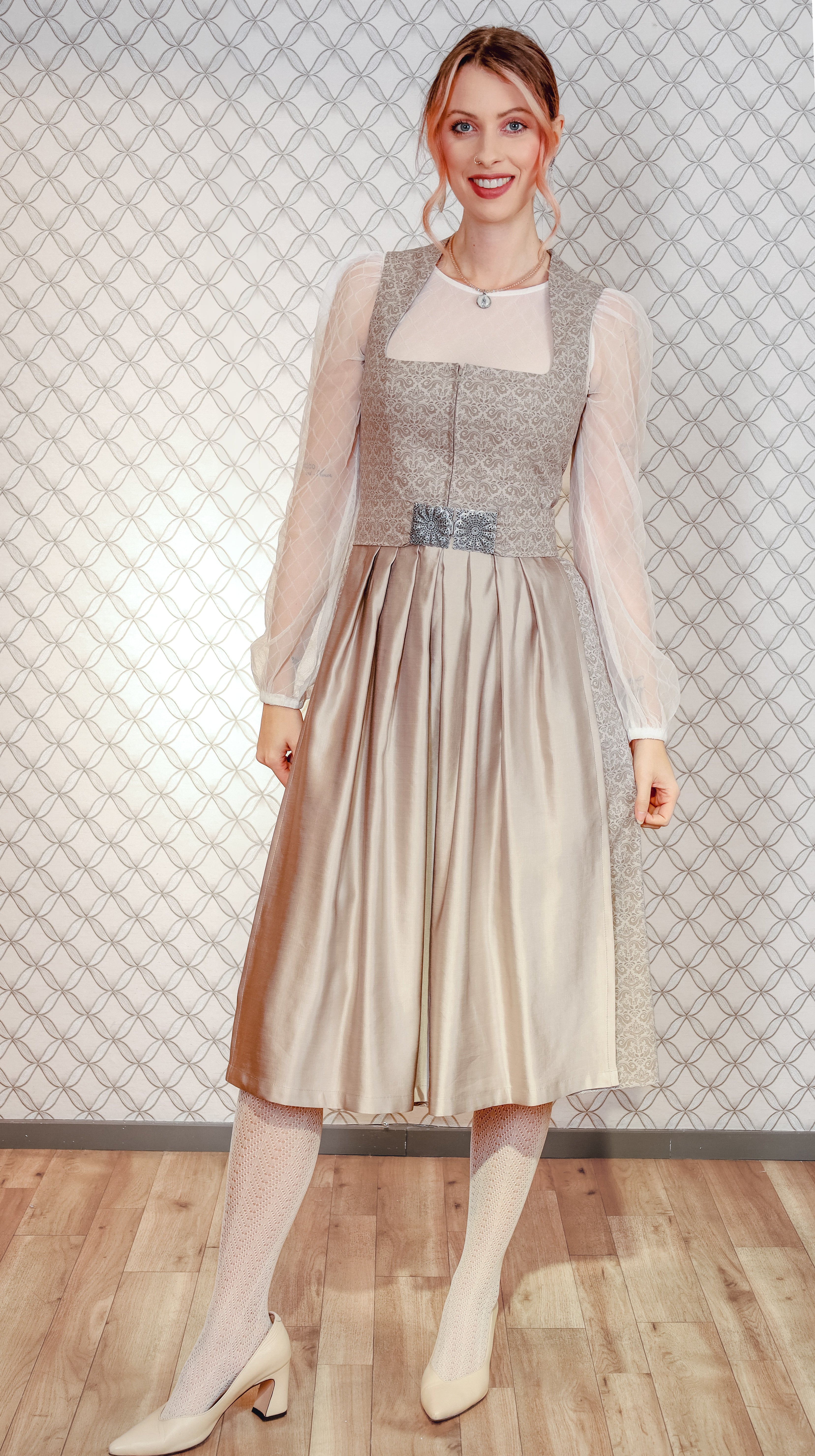Dirndl Goldstich grau 75cm