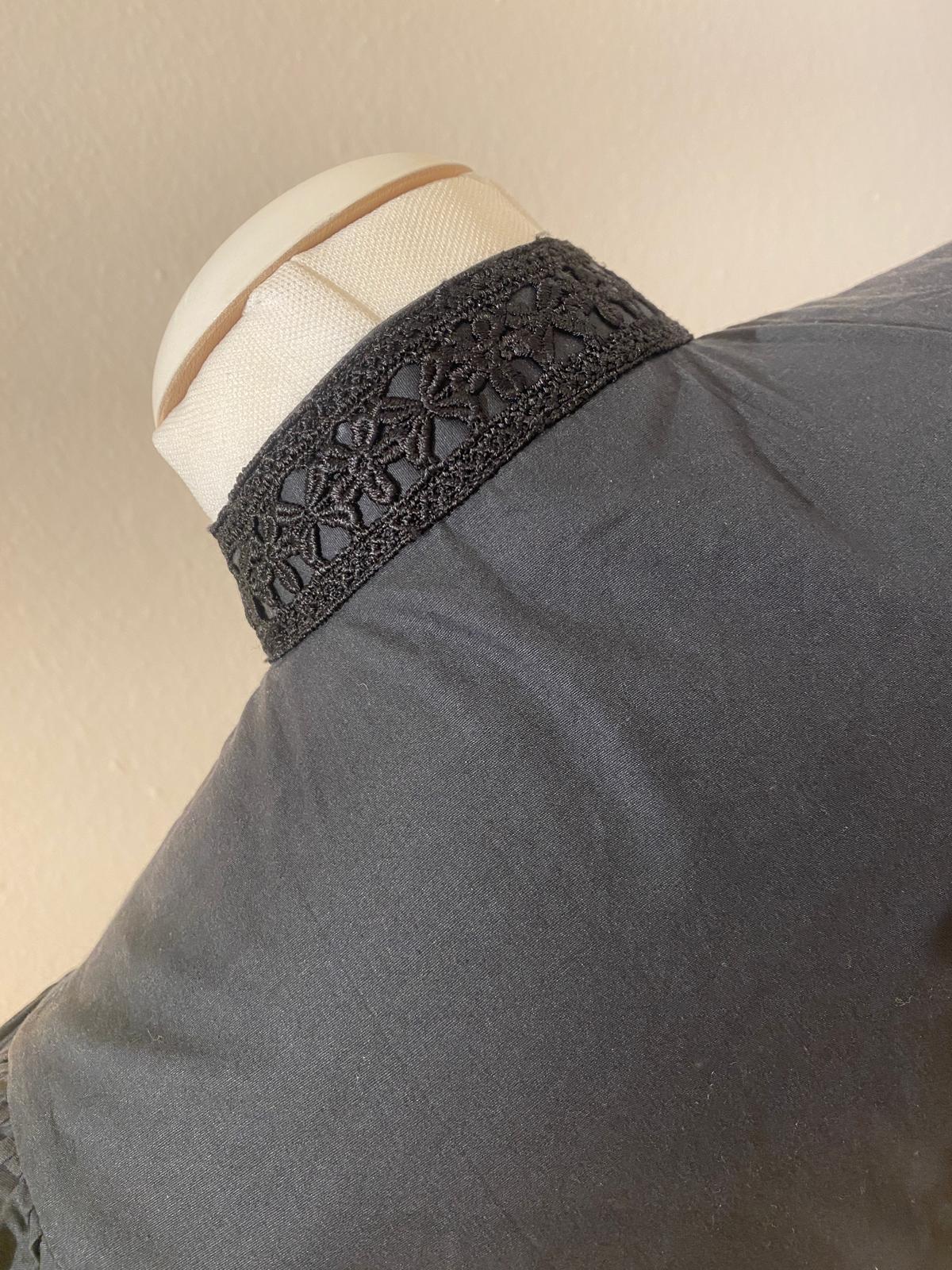 Dirndlbluse Almsach hochgeschlossen