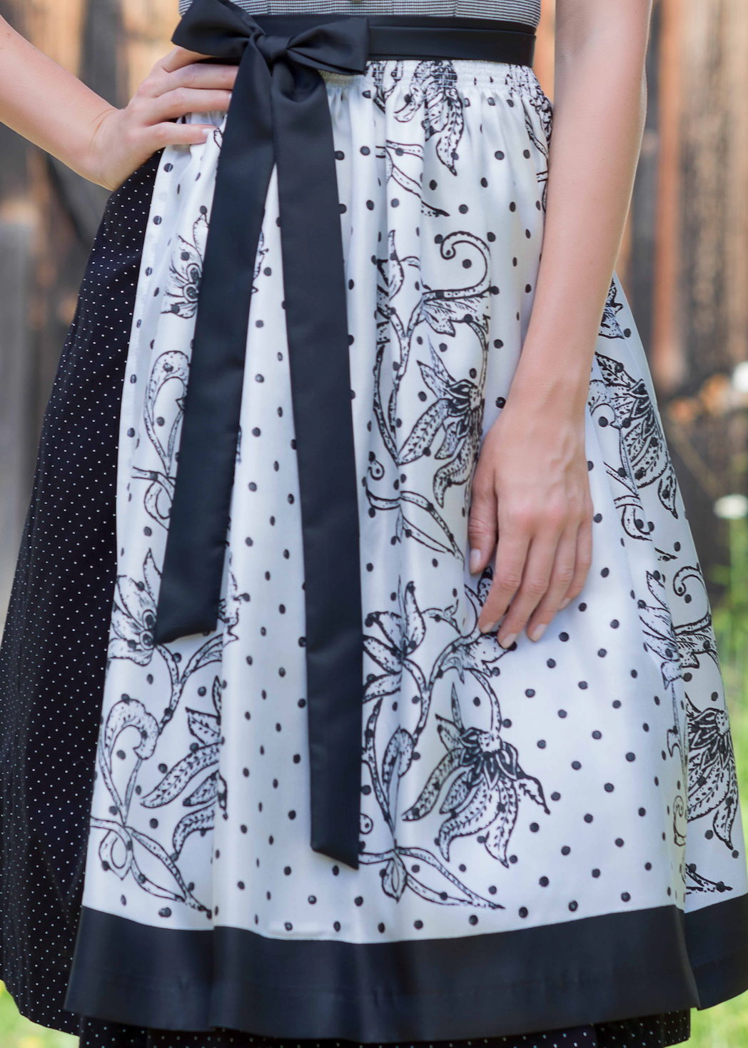 Dirndl Wenger schwarz/weiß 70cm