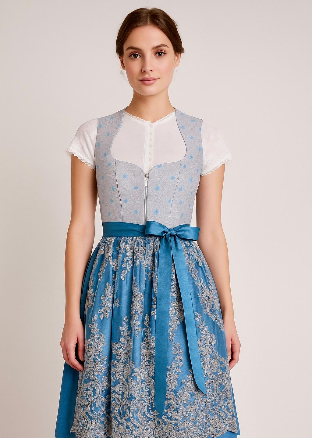Dirndl Goldstich grau/hellblau mit Spitzen Schürze 70cm