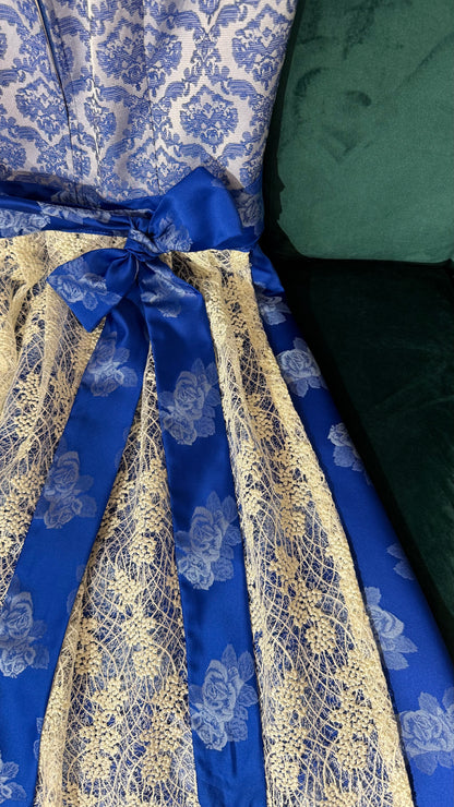 Dirndl Goldstich blau/silber Blumen 70cm