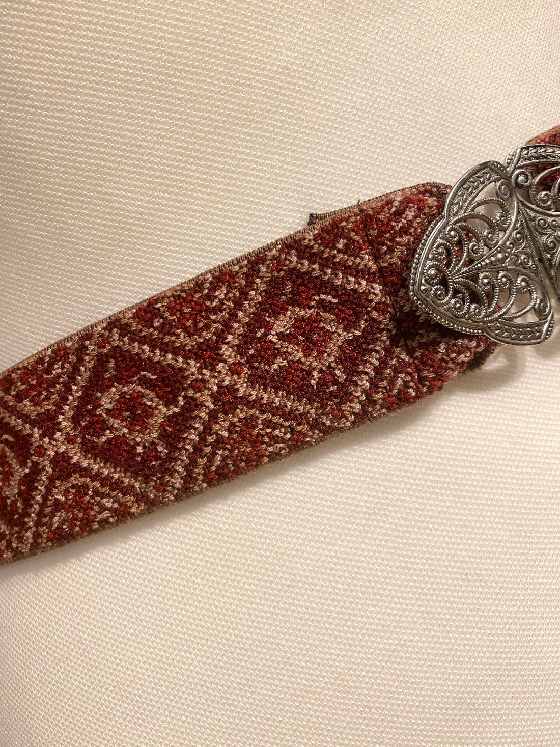 Trachtengürtel Stretch Goldstich dunkelrot/beige/silber
