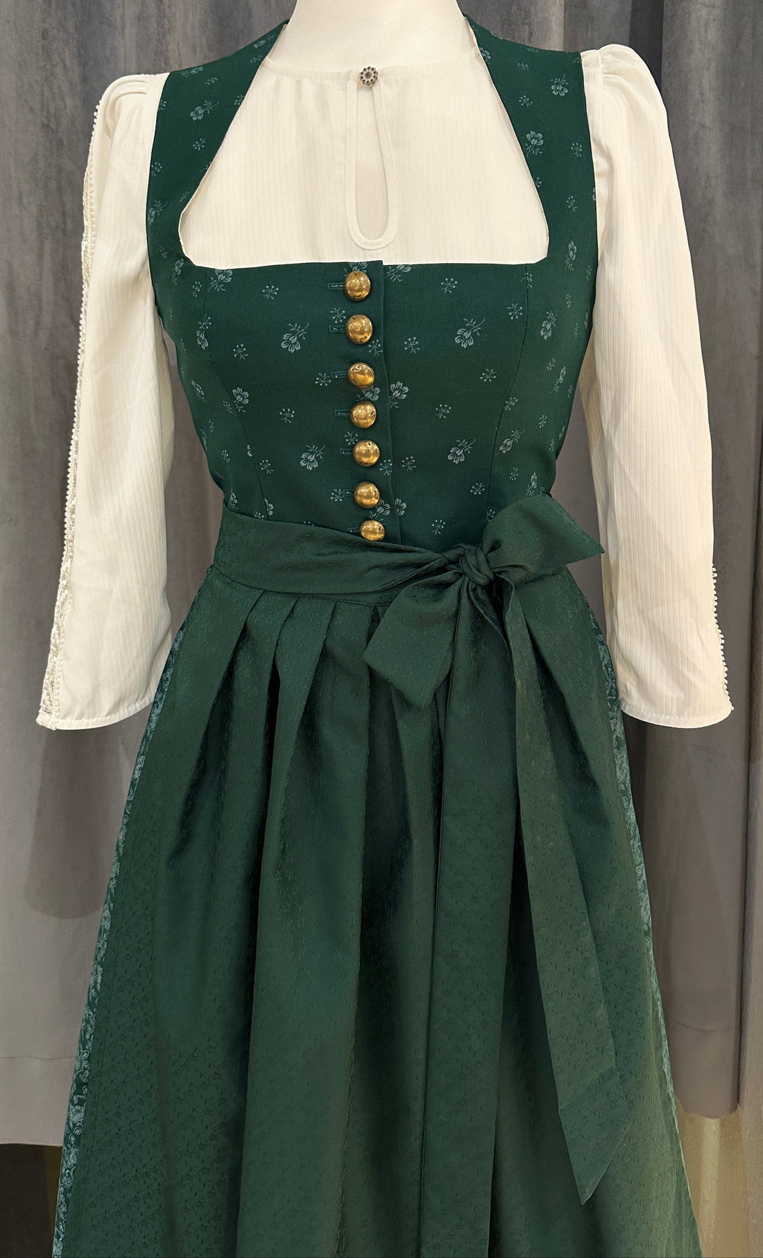 Dirndl Goldstich dunkelgrün 75cm