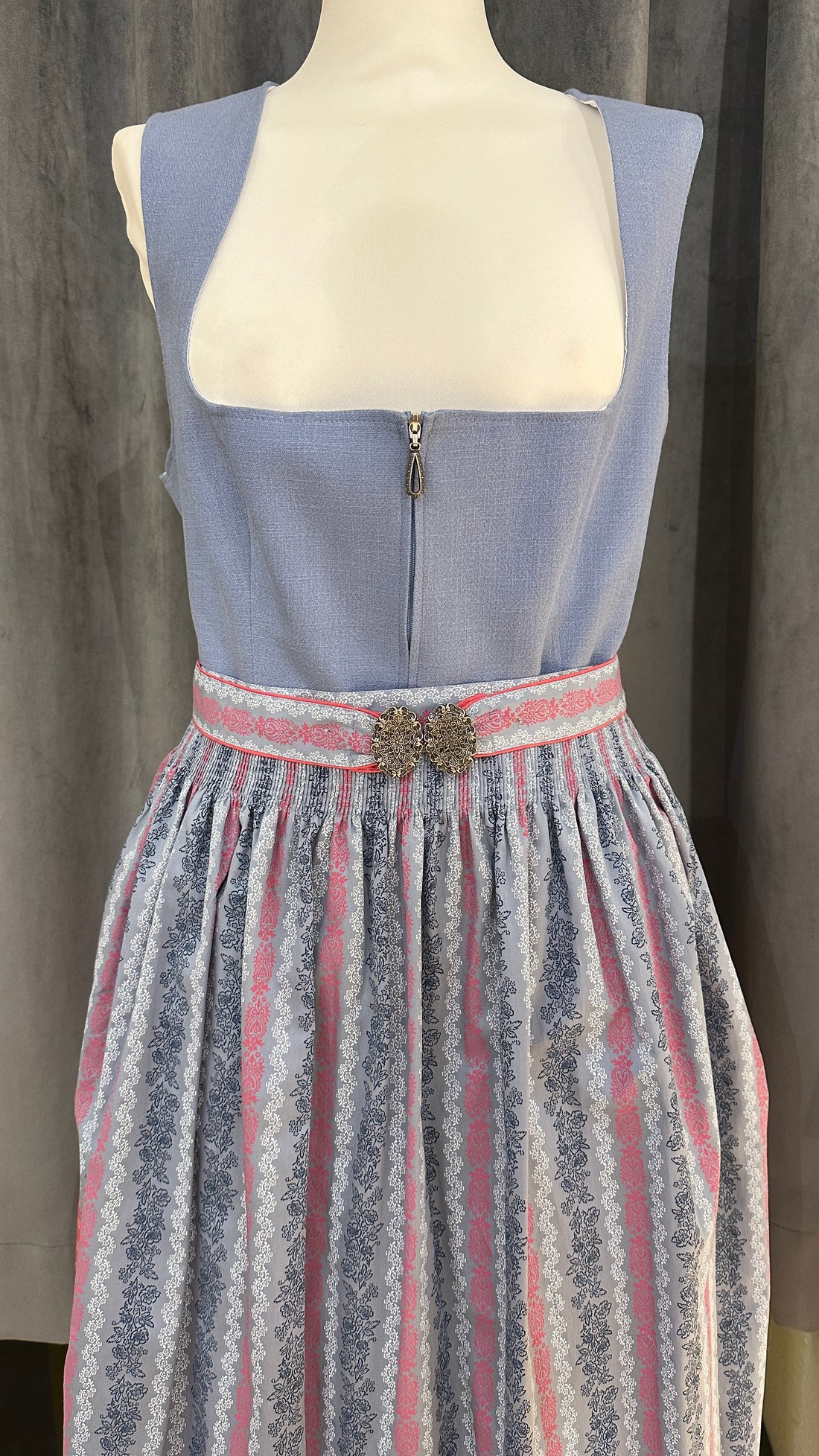 Dirndl Stretch Stoiber Mathilde hellblau / beere 70cm