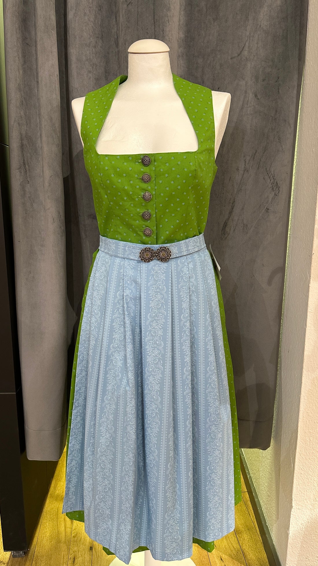 Baumwolldirndl Goldstich grün hellblau 75cm