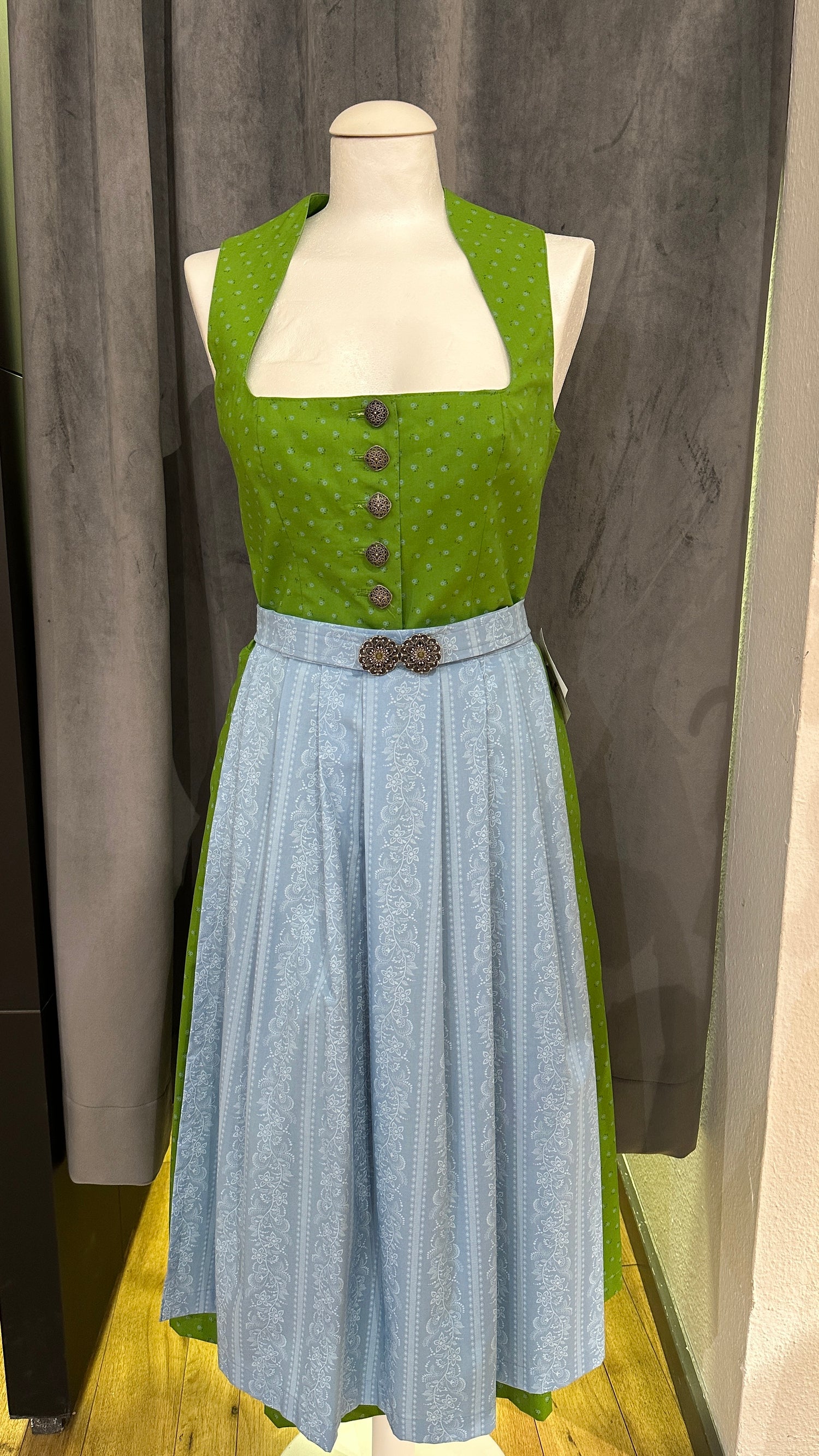 Baumwolldirndl Goldstich grün hellblau 75cm