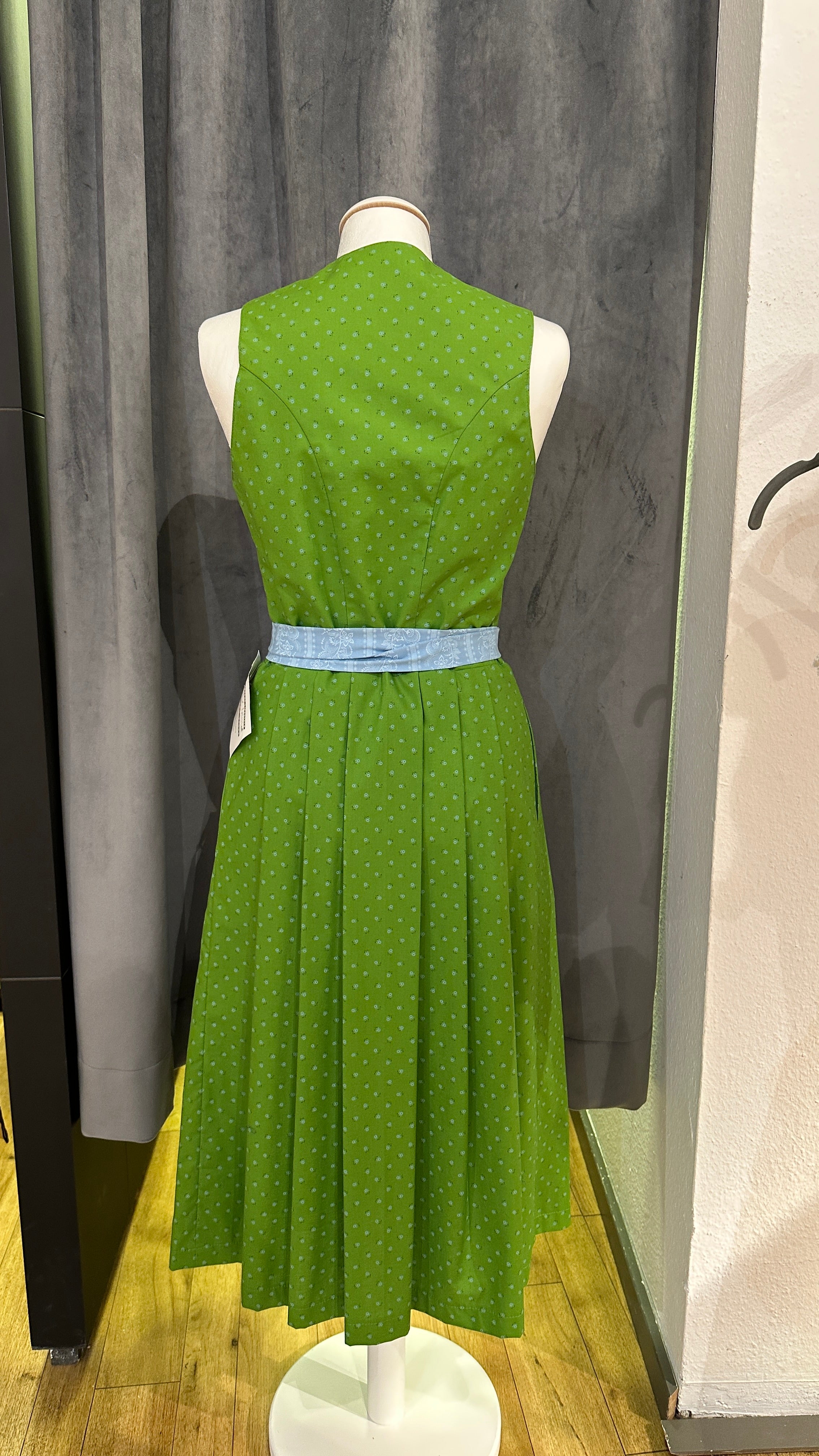 Baumwolldirndl Goldstich grün hellblau 75cm