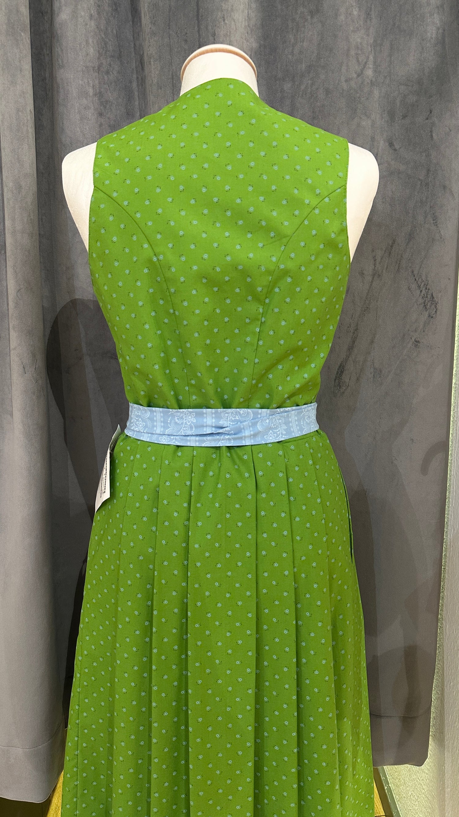 Baumwolldirndl Goldstich grün hellblau 75cm