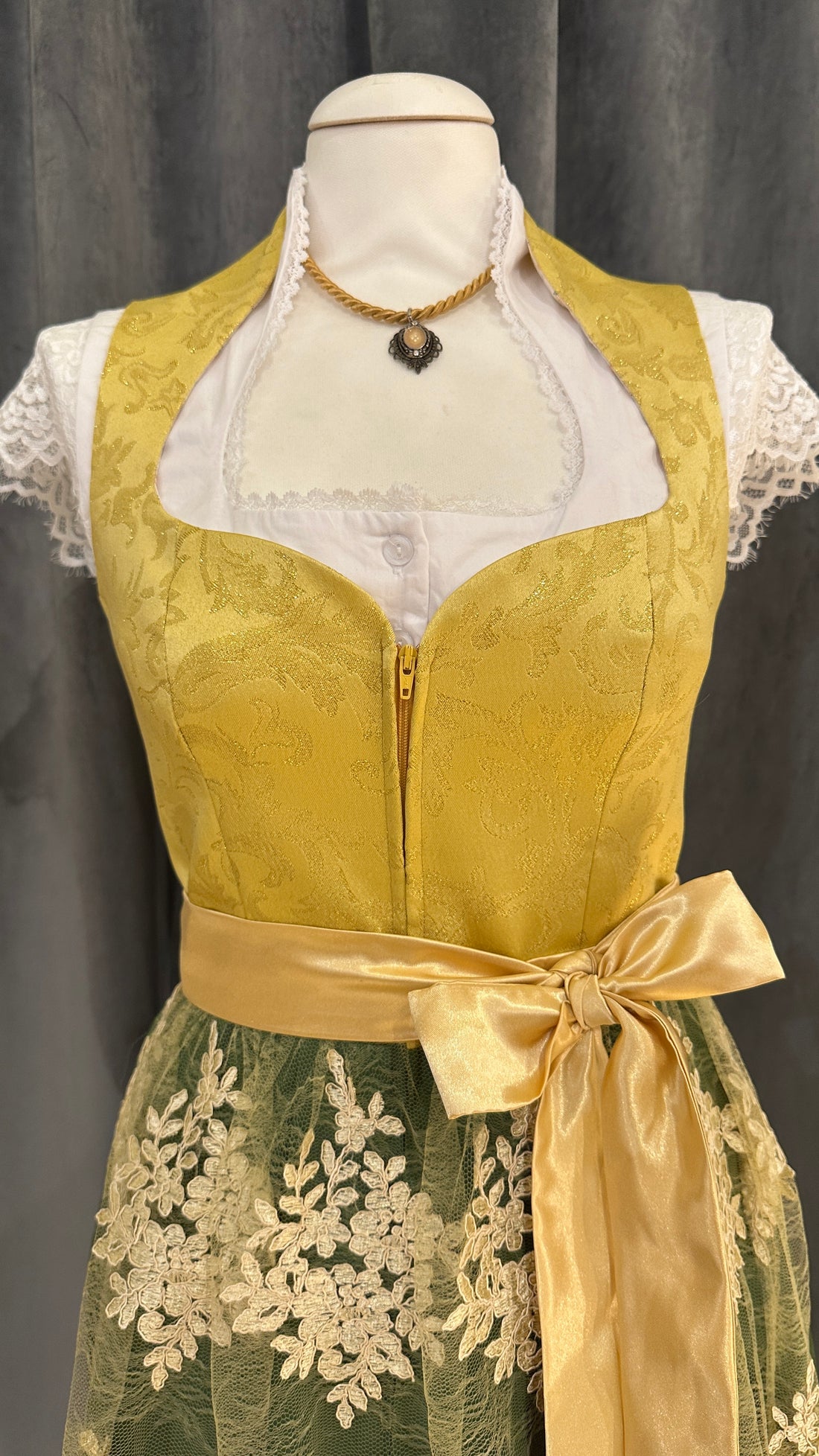 Dirndl Goldstich gelb/grün 65cm