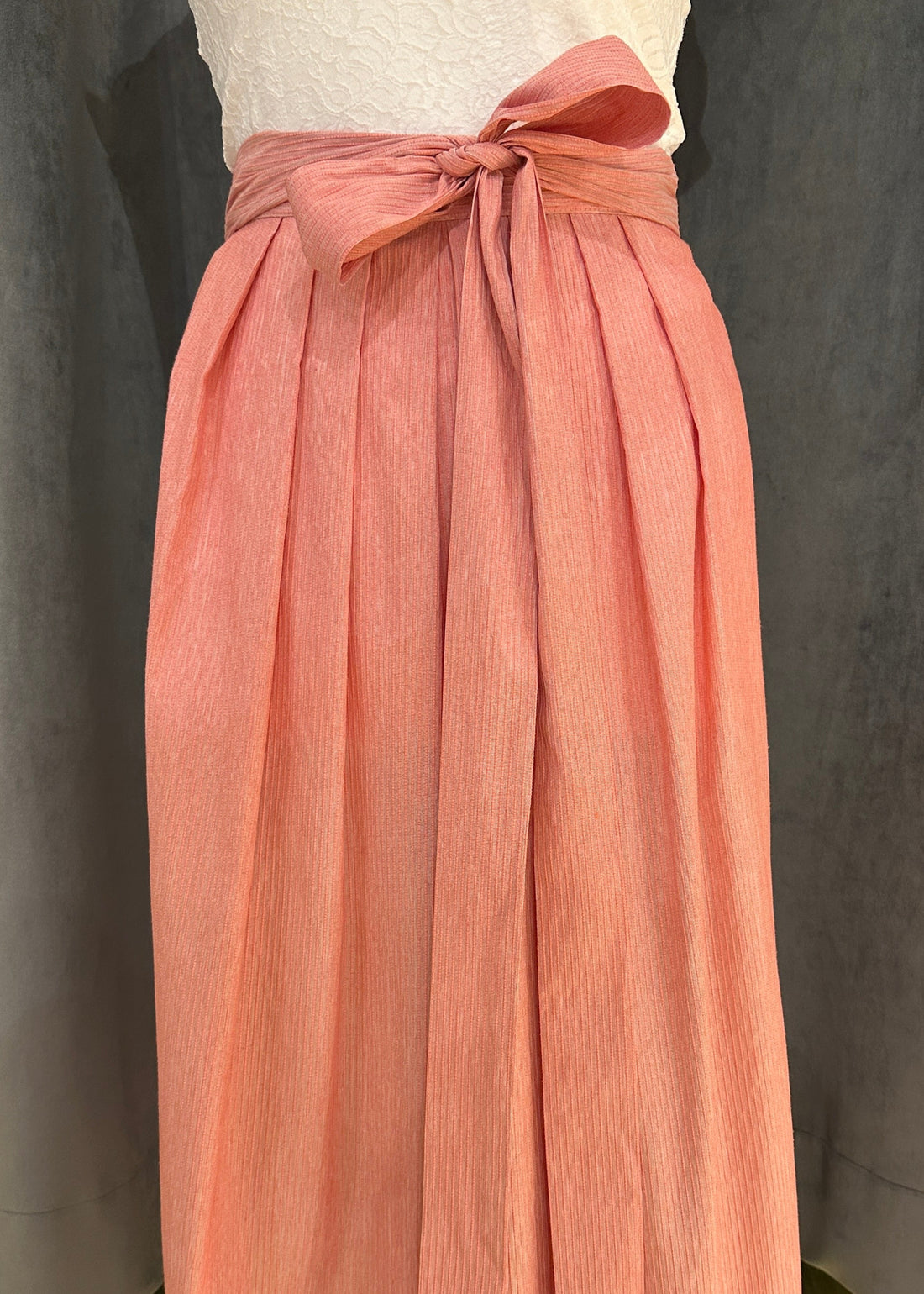 Dirndlschürze Goldstich Streifen rosa 75cm