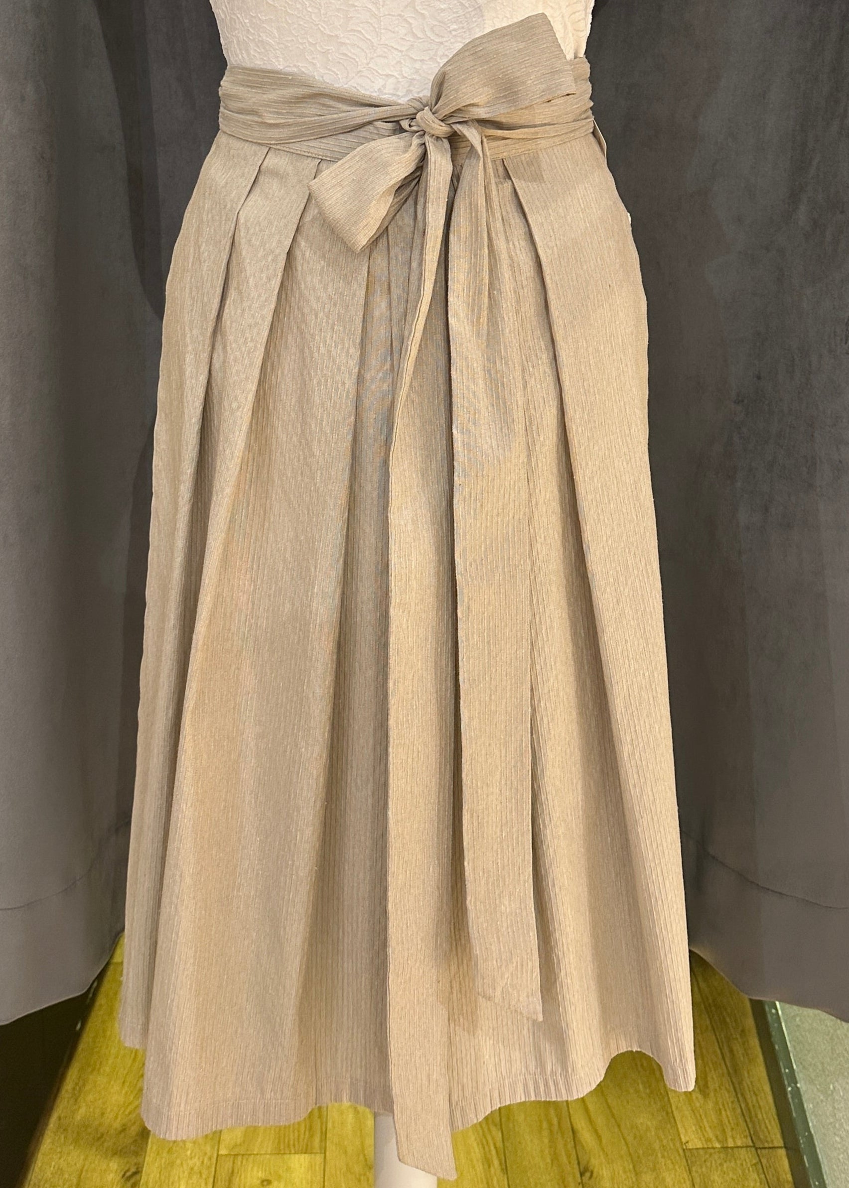 Dirndlschürze Goldstich Streifen beige 69cm