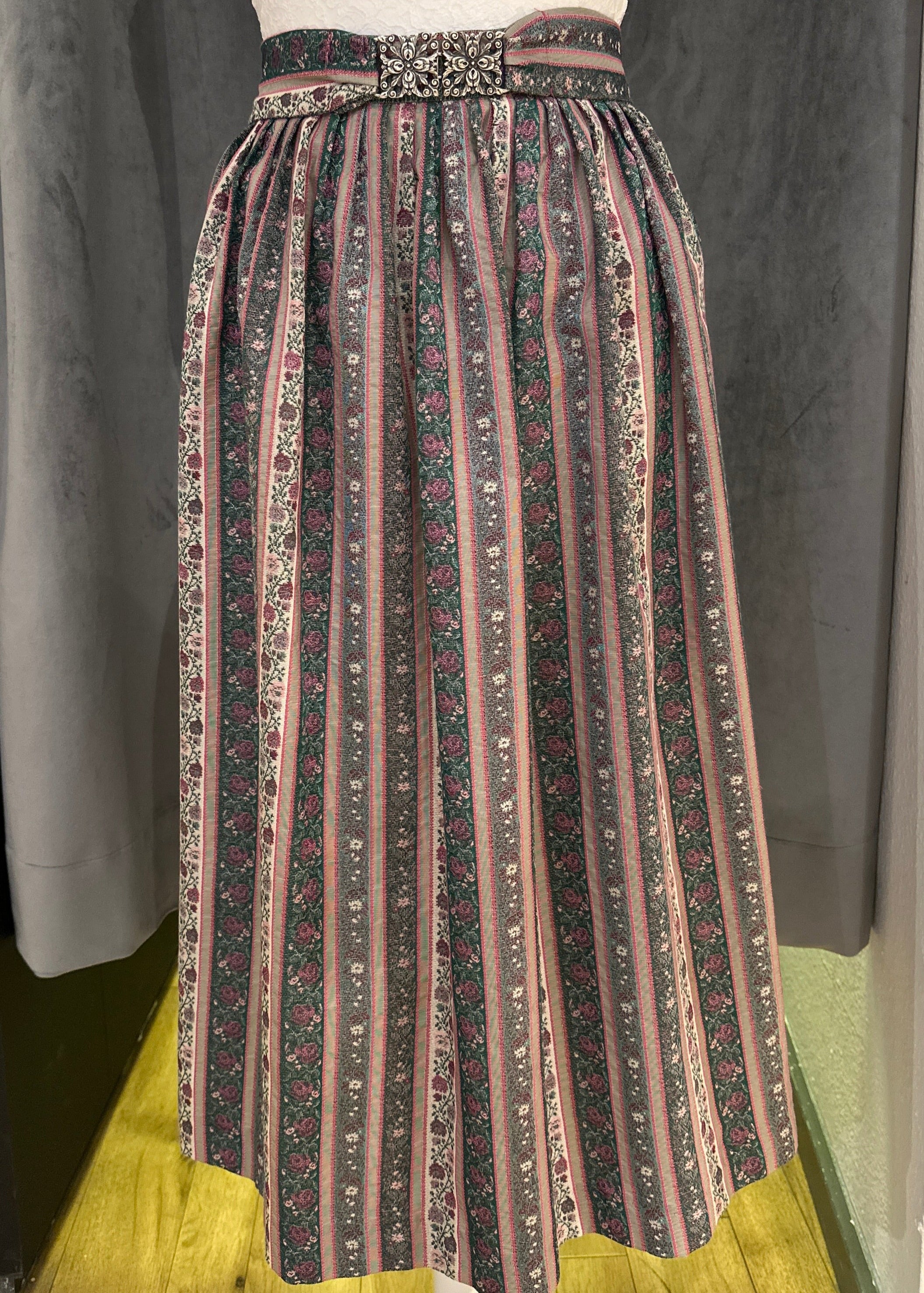 Dirndlschürze Berlin &amp; Wolff grün/rosa 80cm