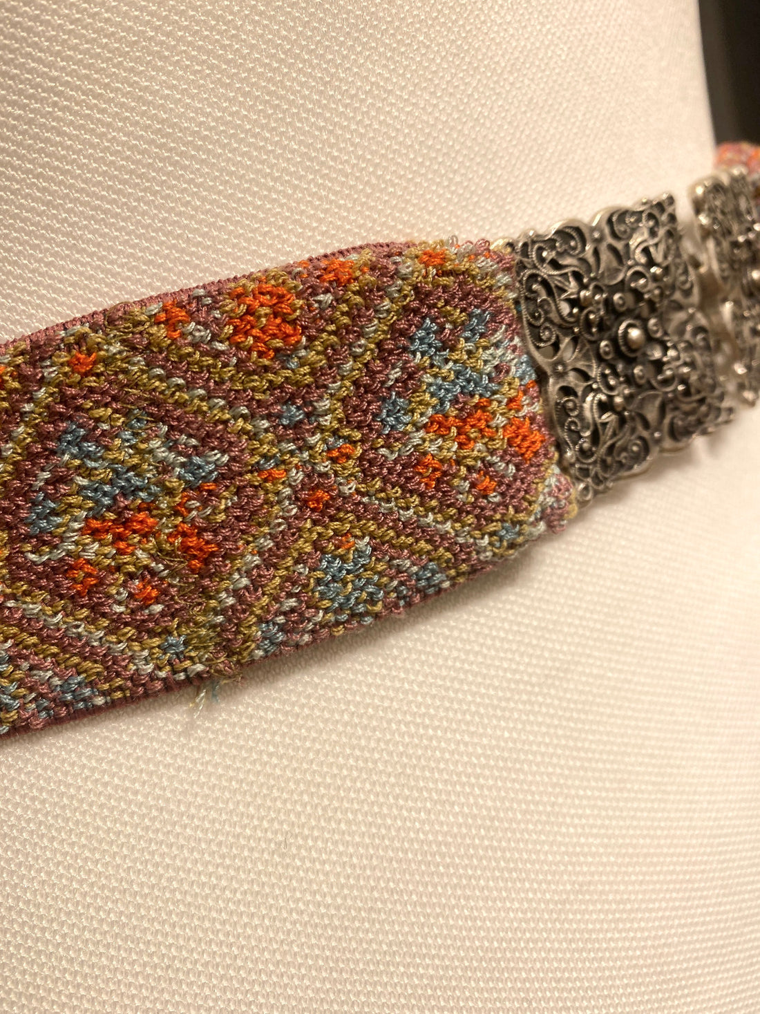 Trachtengürtel Stretch Goldstich lila/orange/silber
