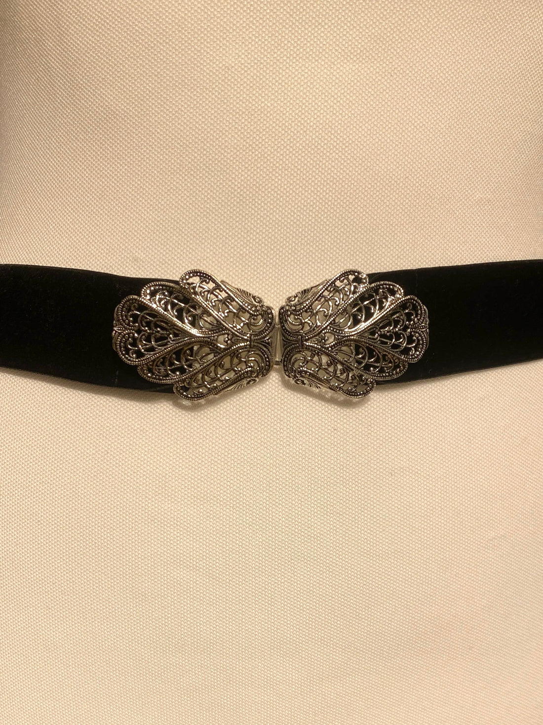 Trachtengürtel Samt Stretch Goldstich schwarz/silber