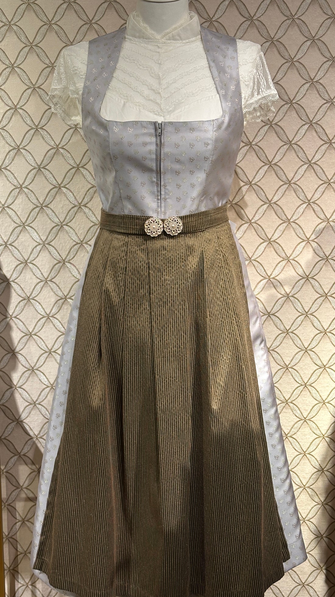 Dirndl Goldstich eisblau mit Schnalle 75cm