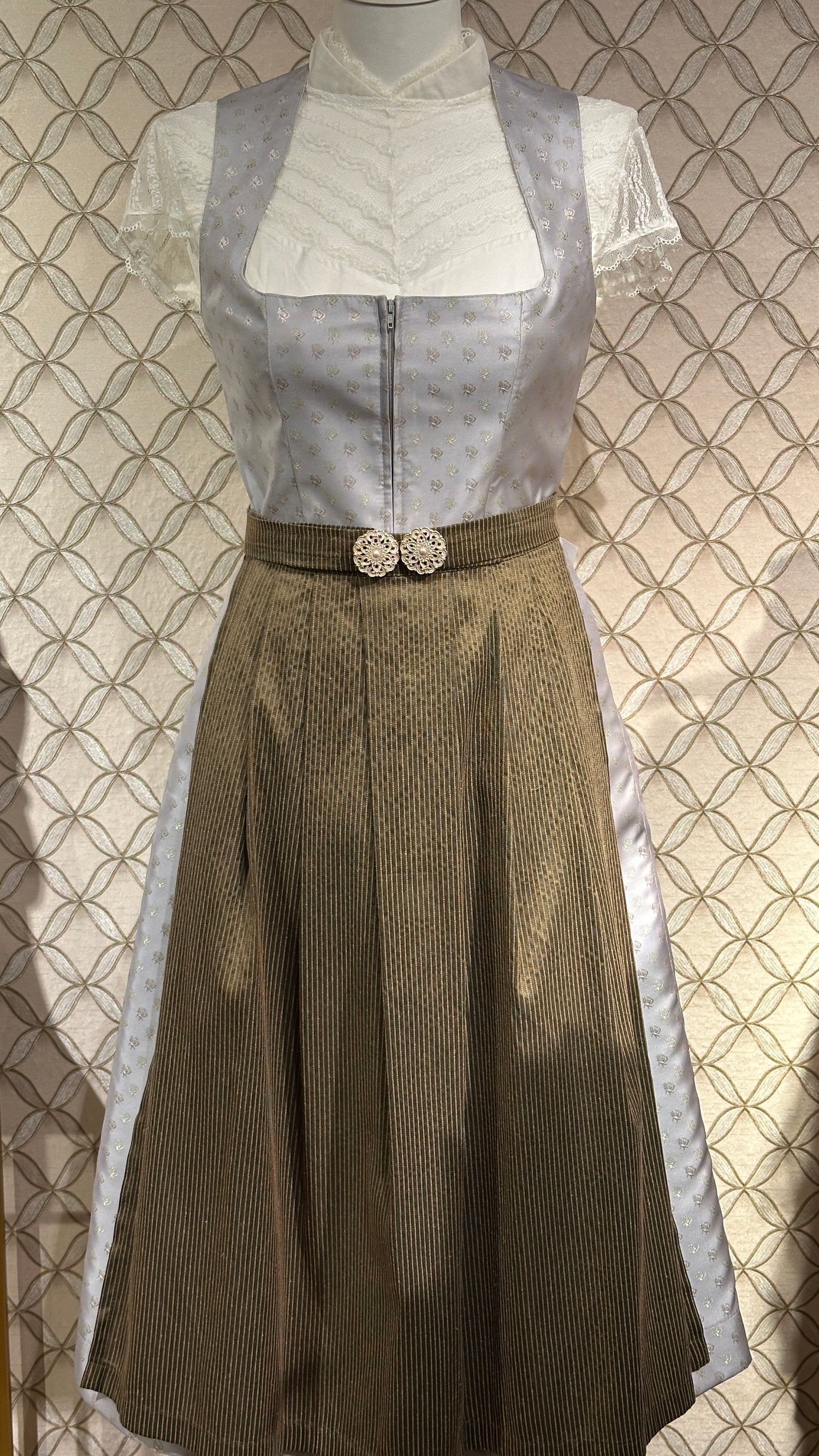 Dirndl Goldstich eisblau mit Schnalle 75cm