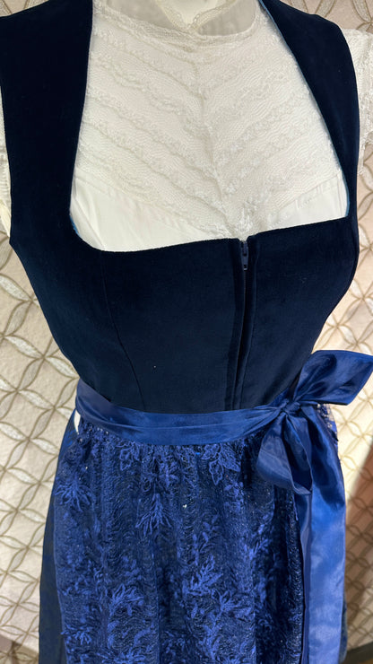 Dirndl Goldstich Samt marine 75cm