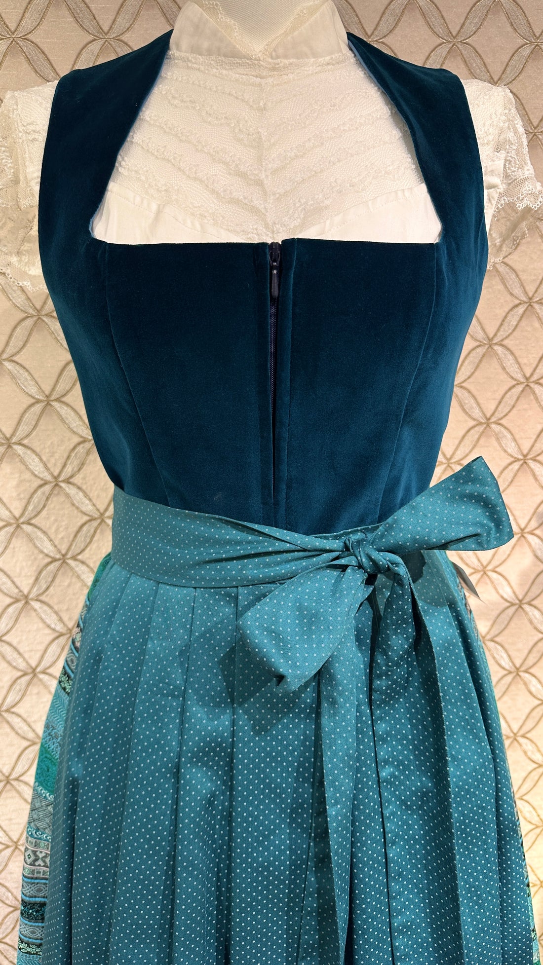 Dirndl Goldstich Samt Petrol 75cm