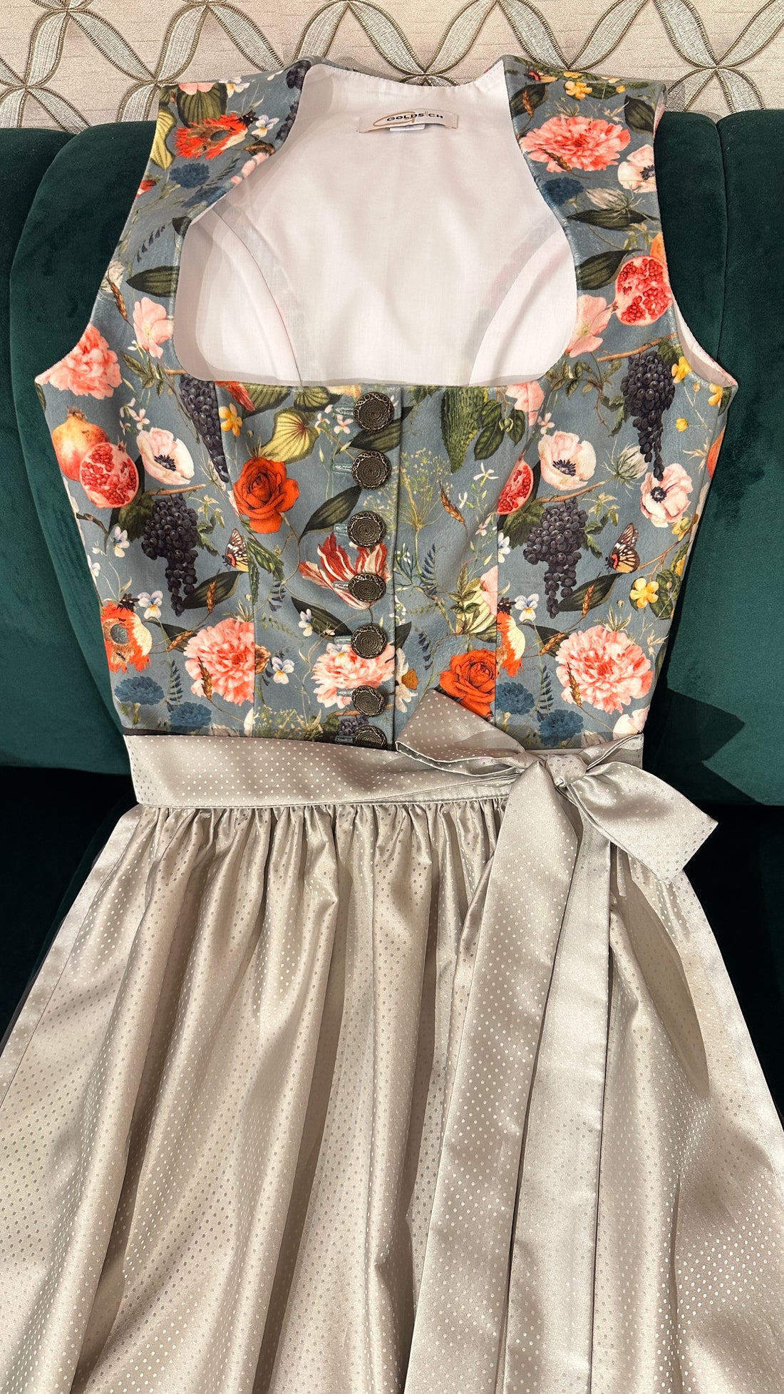 Dirndl Goldstich Samt Blumen hellblau/grau 70cm