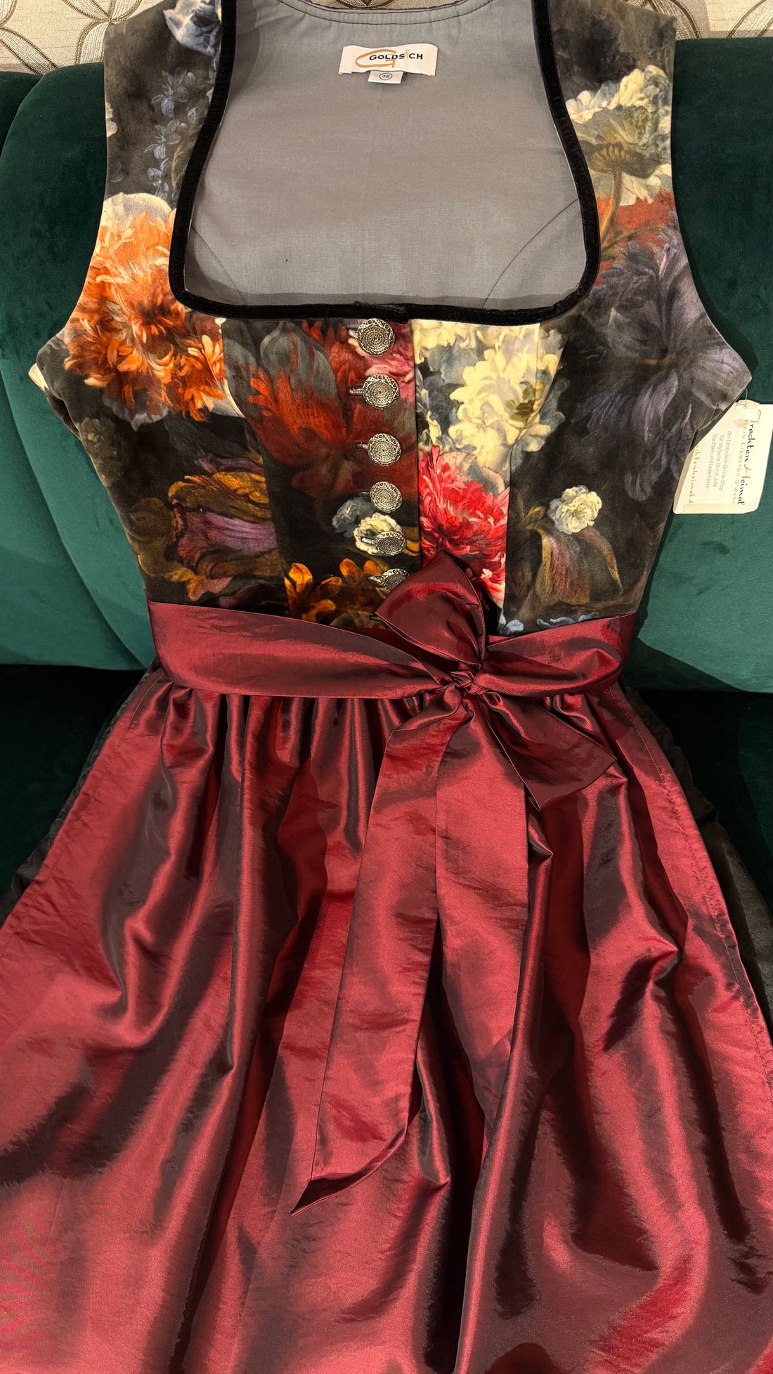 Dirndl Goldstich Samt Blumen schwarz/bordeaux 63cm