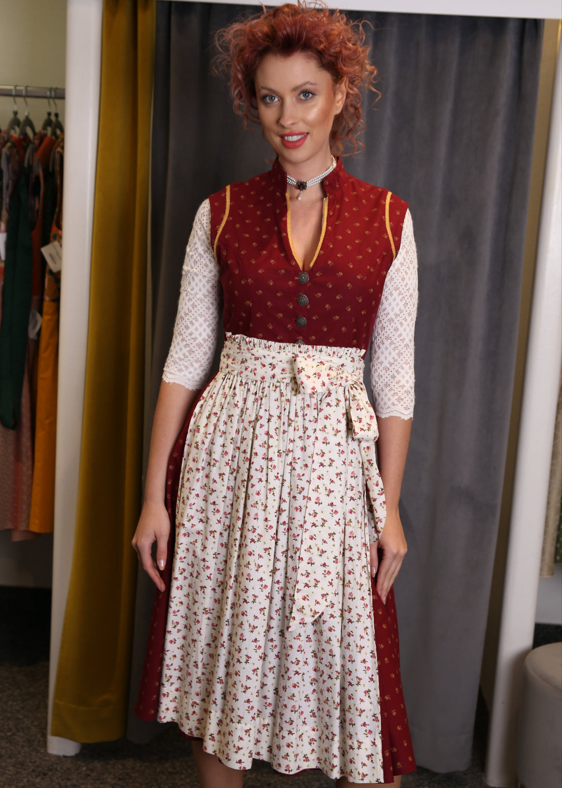 Vintage Dirndl Goldstich bordeaux/creme geblümt 70cm