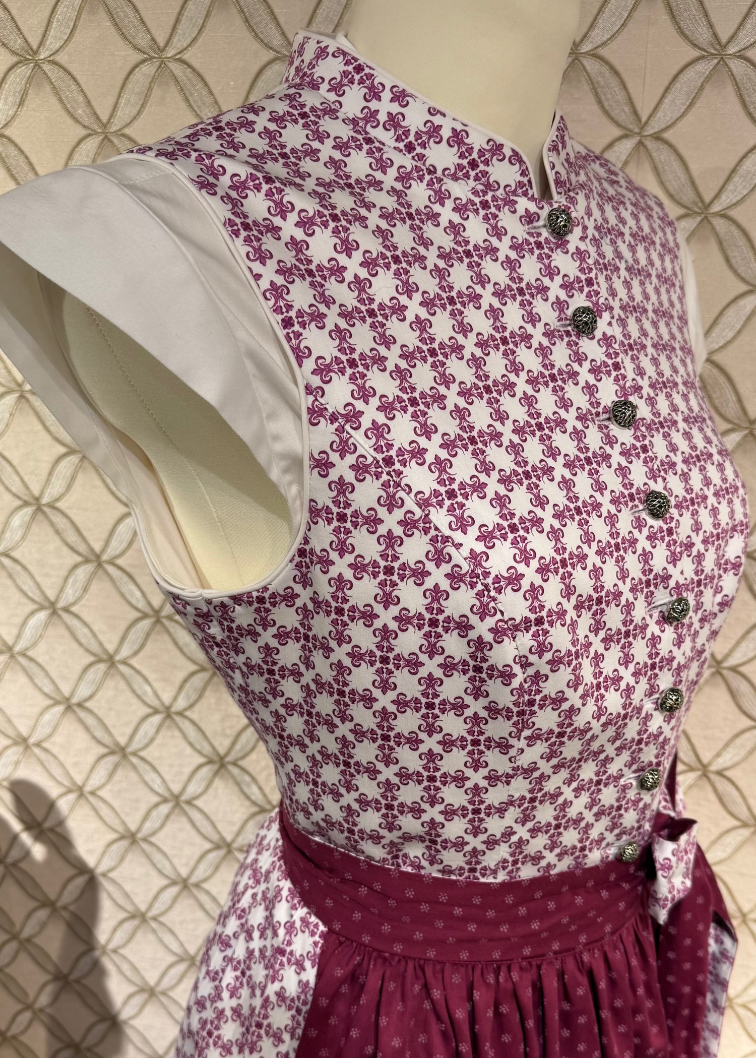 Dirndl Anno Domini Design Elle beere 80cm