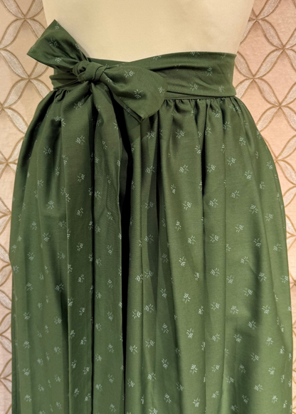 Dirndlschürze Anno Domini Design grün 70cm