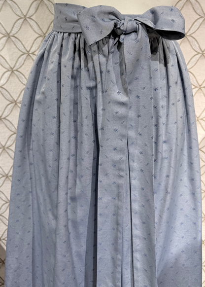 Dirndlschürze Anno Domini Design Valerie hellblau 80cm